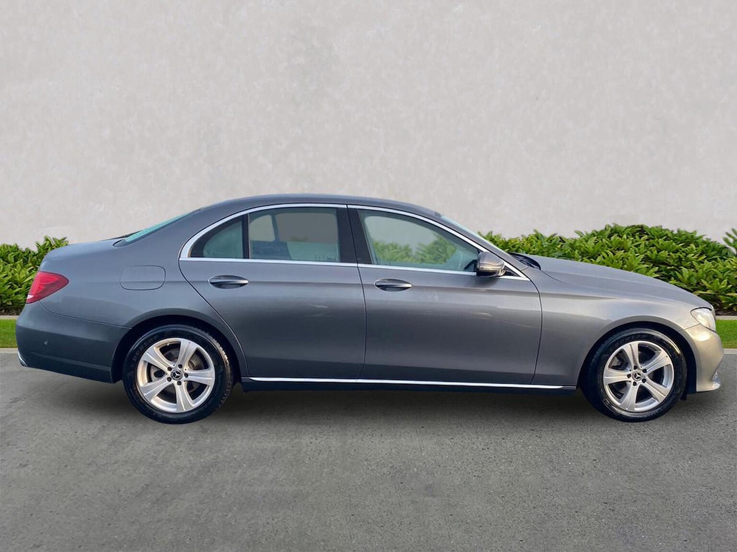 Used Mercedes-Benz E Class 2018 for sale - 76905036: Photo 4