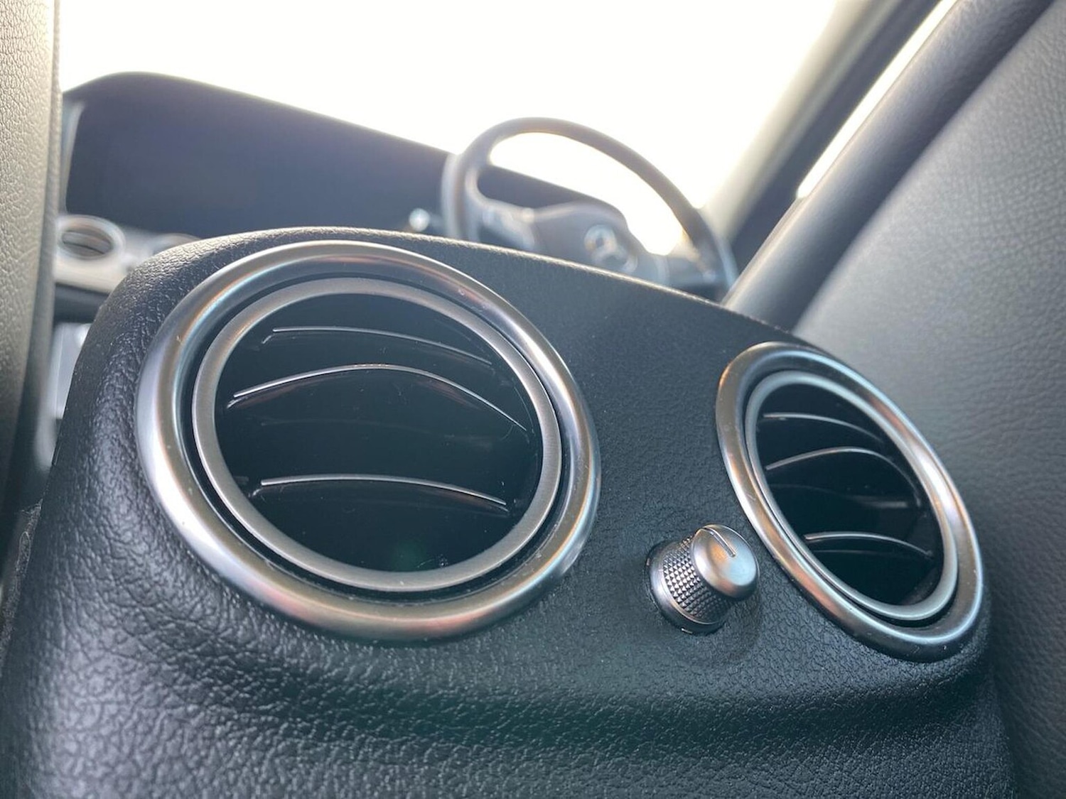 Used Mercedes-Benz E Class 2018 for sale - 76905036: Photo 41