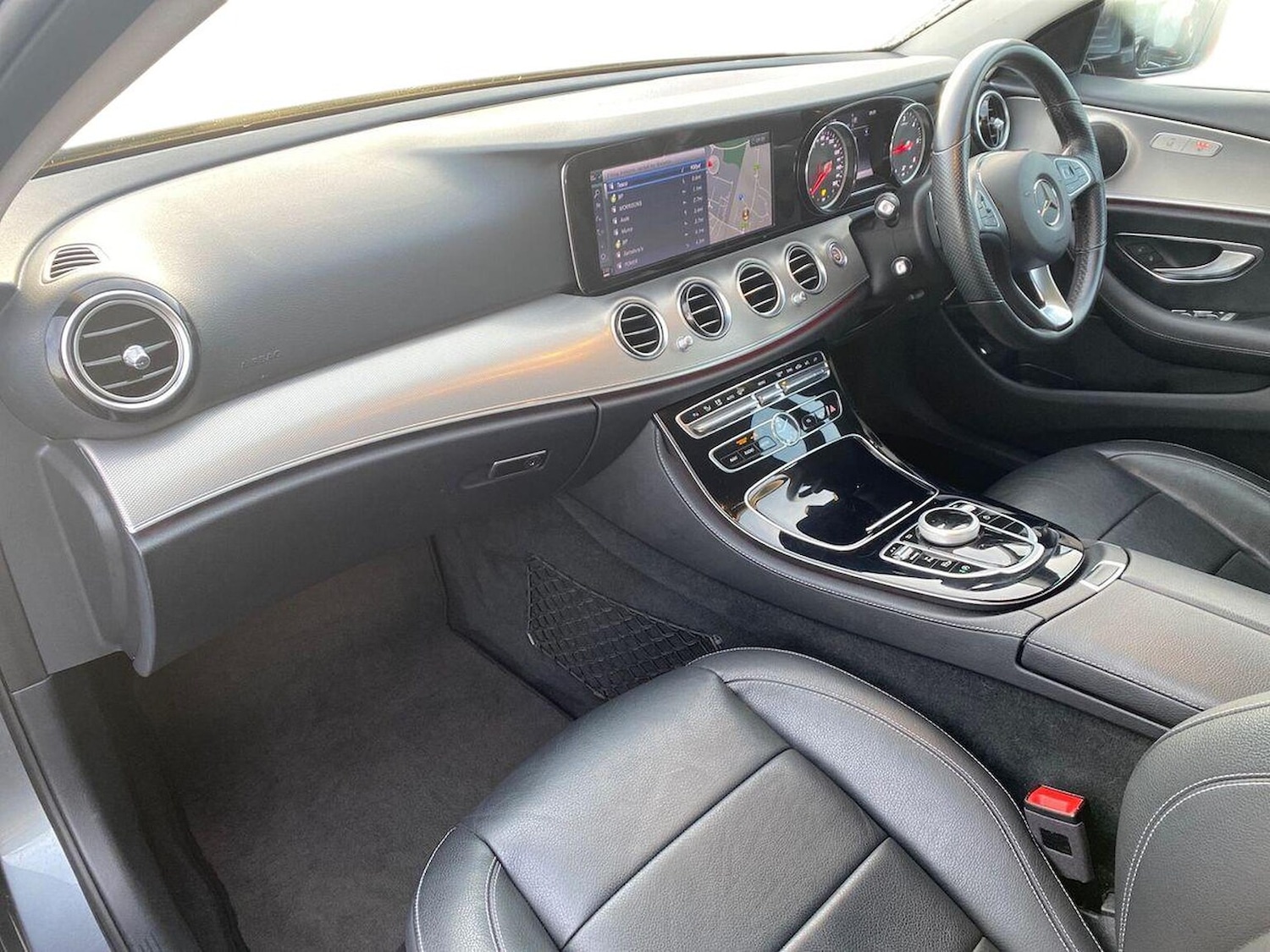 Used Mercedes-Benz E Class 2018 for sale - 76905036: Photo 8