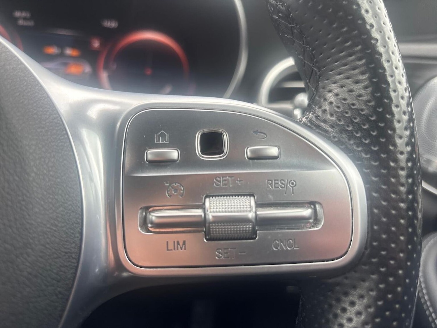 Used Mercedes-Benz C-Class 2019 for sale - 76143009: Photo 27