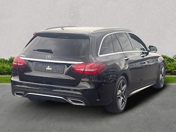 Used Mercedes-Benz C-Class 2019 for sale - 76143009: Photo 2