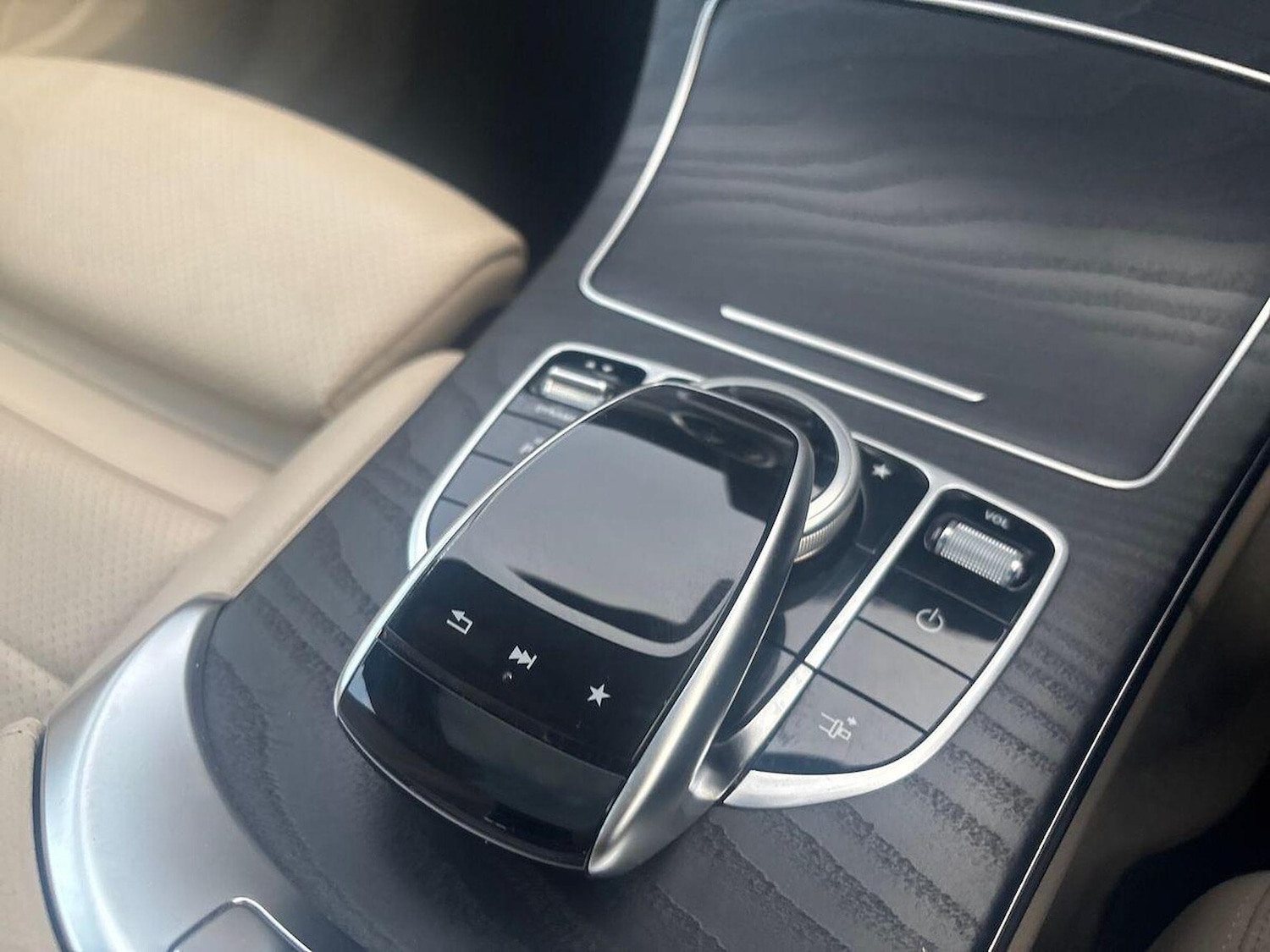 Used Mercedes-Benz C Class 2016 for sale - 76461829: Photo 8