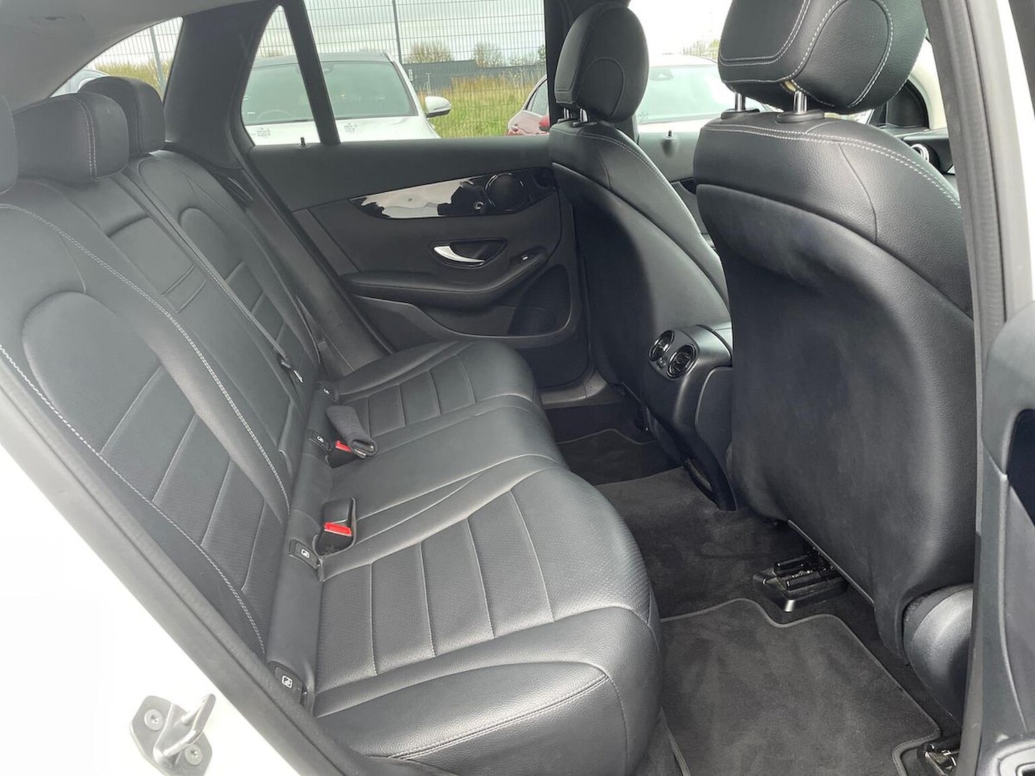 Used Mercedes-Benz GLC 2019 for sale - 76699401: Photo 17