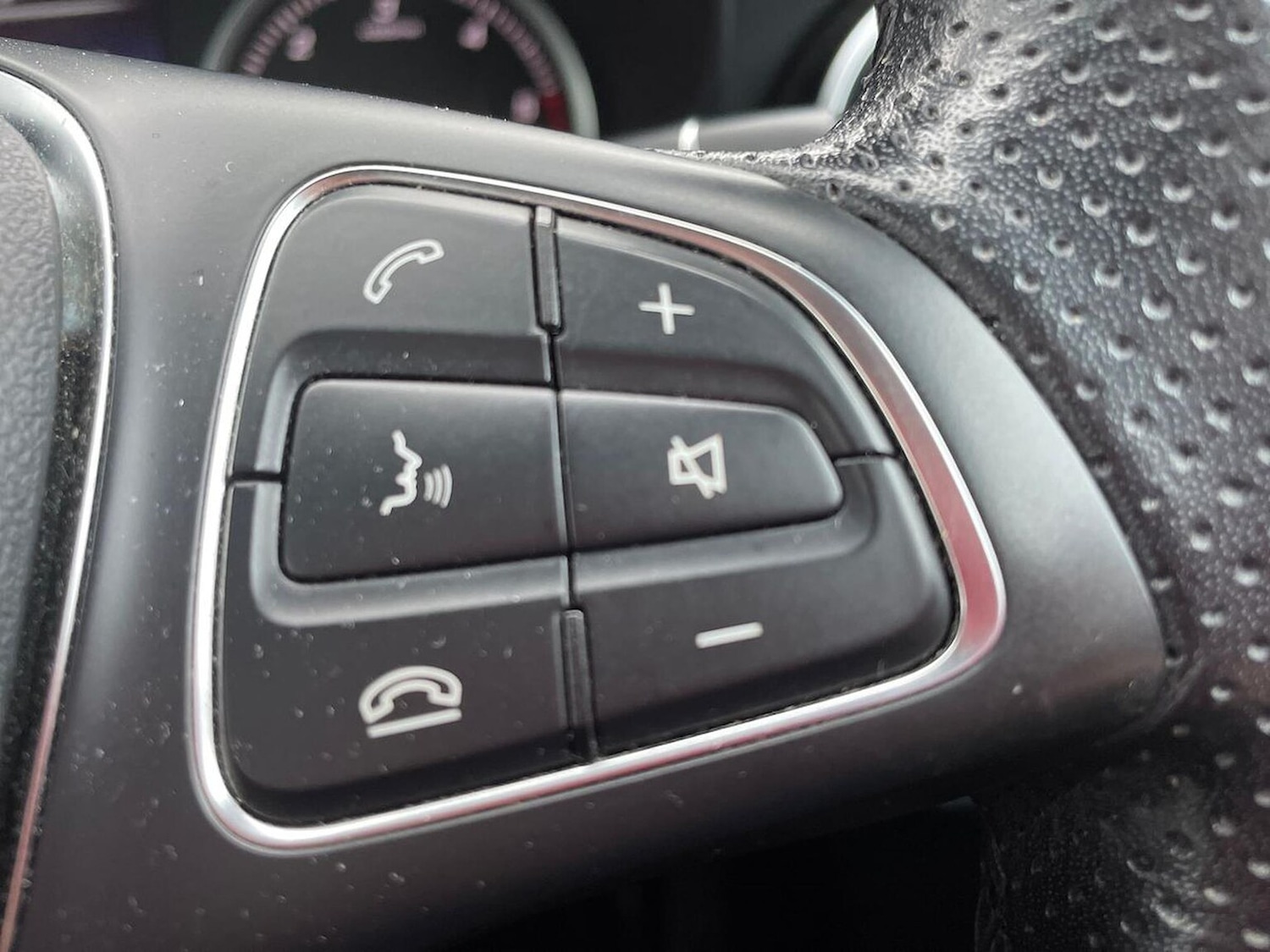 Used Mercedes-Benz GLC 2019 for sale - 76699401: Photo 28