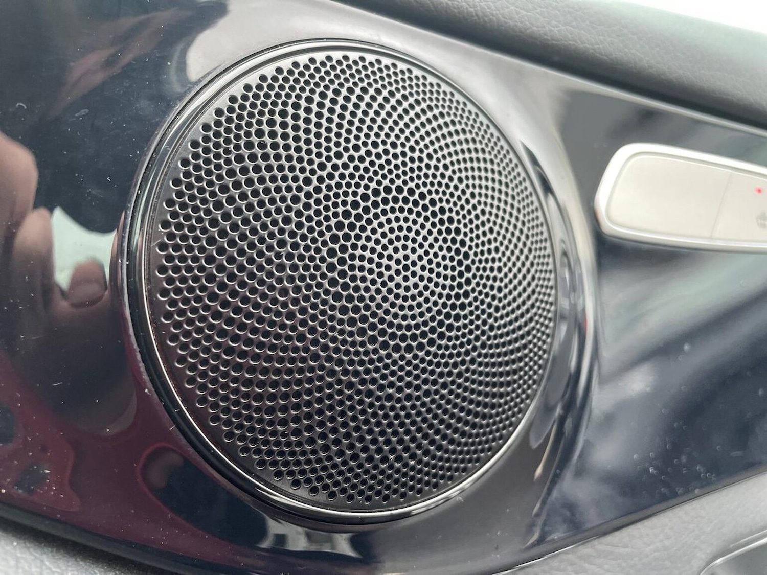 Used Mercedes-Benz GLC 2019 for sale - 76699401: Photo 32