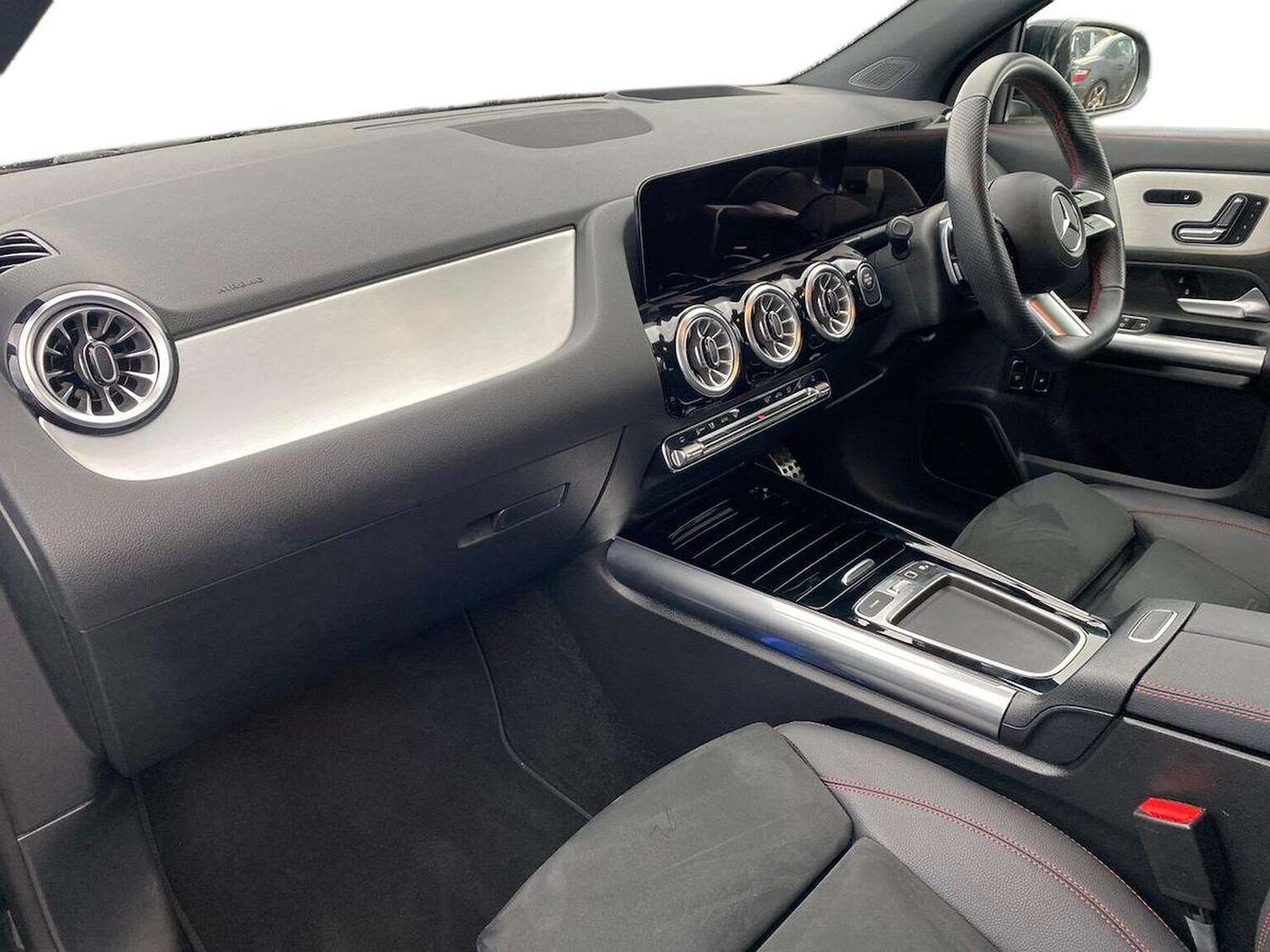 Used Mercedes-Benz GLA 2025 for sale - 77931687: Photo 7