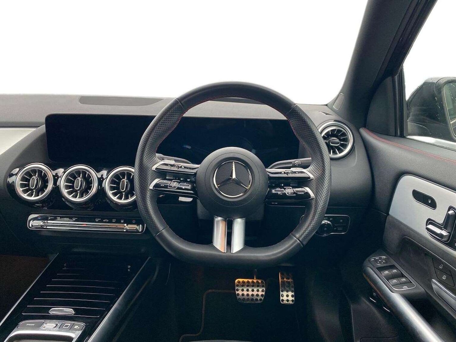 Used Mercedes-Benz GLA 2025 for sale - 77931687: Photo 9