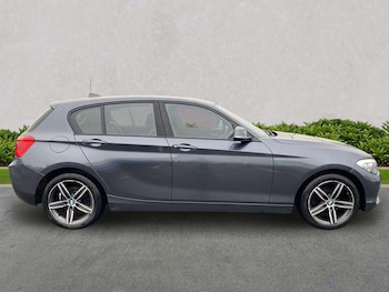 Used BMW 1 Series 2018 for sale - 77830500: Photo