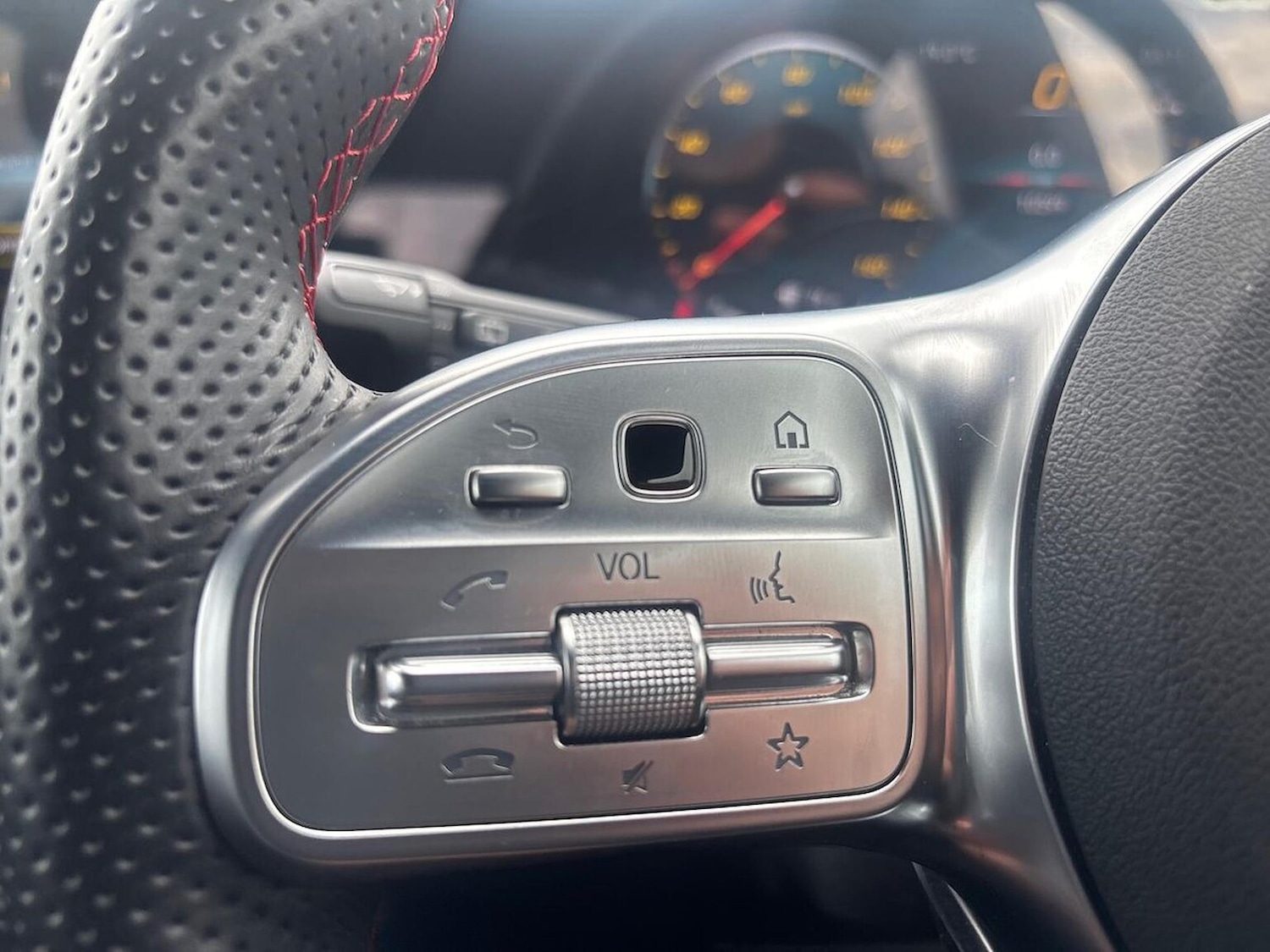 Used Mercedes-Benz GLA 2022 for sale - 76143015: Photo 26