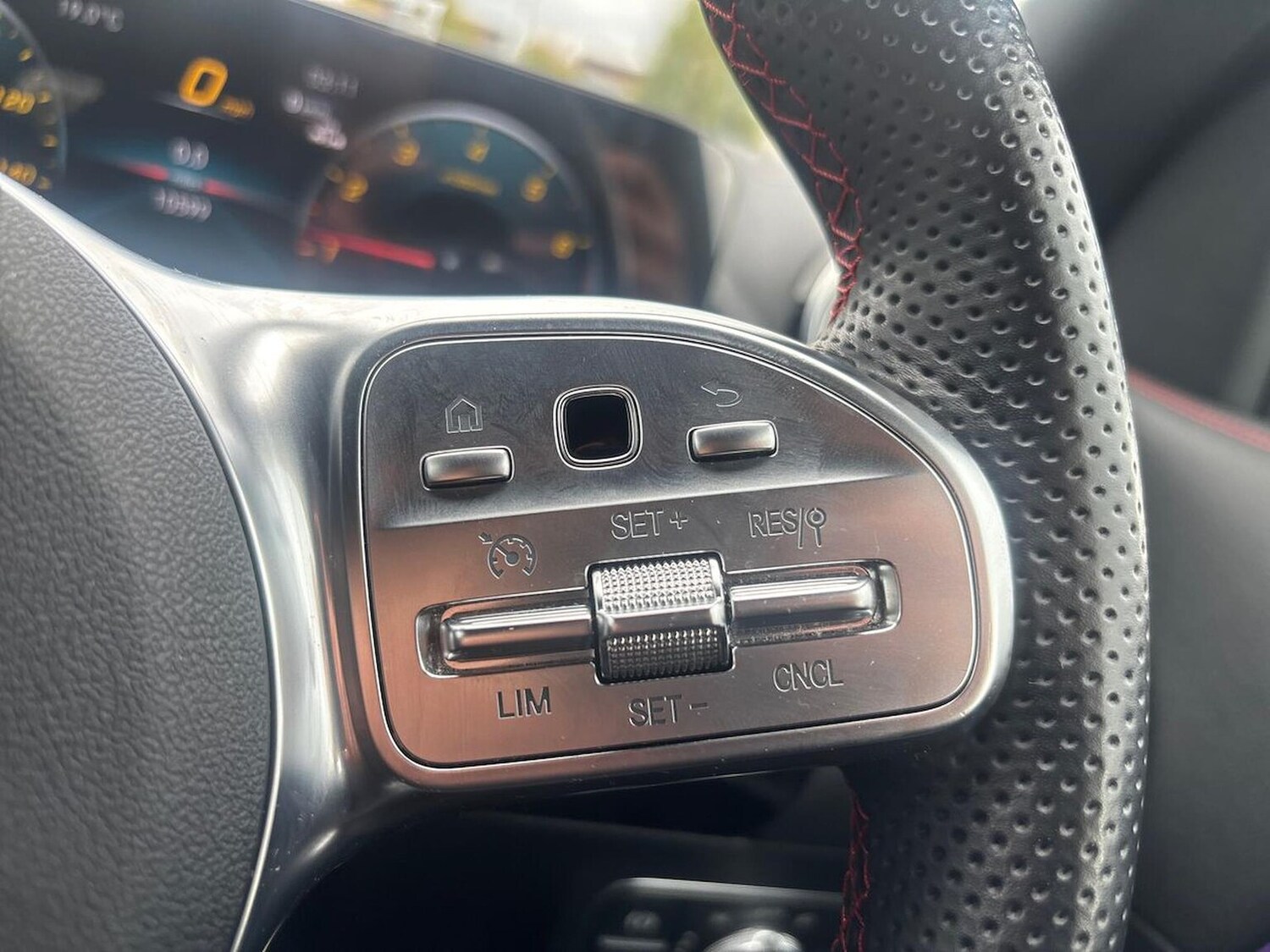 Used Mercedes-Benz GLA 2022 for sale - 76143015: Photo 27