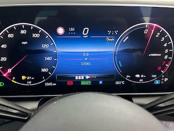 Used Mercedes-Benz GLC 2024 for sale - 75490429: Photo