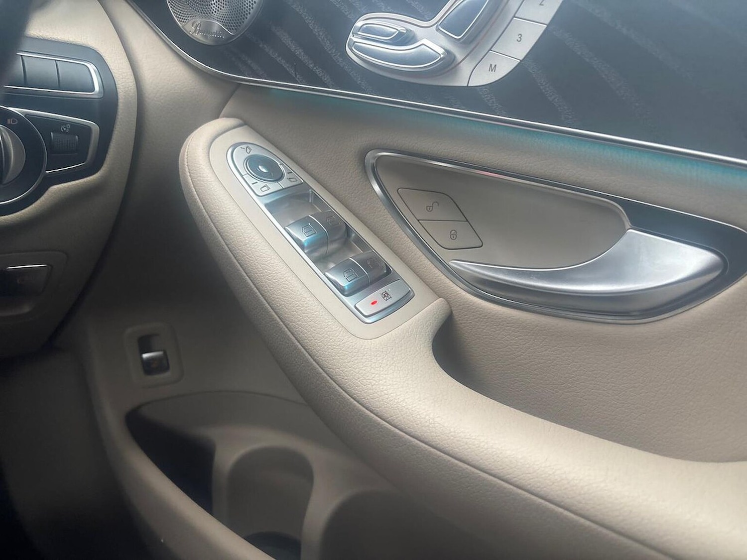 Used Mercedes-Benz GLC 2016 for sale - 76418244: Photo 21