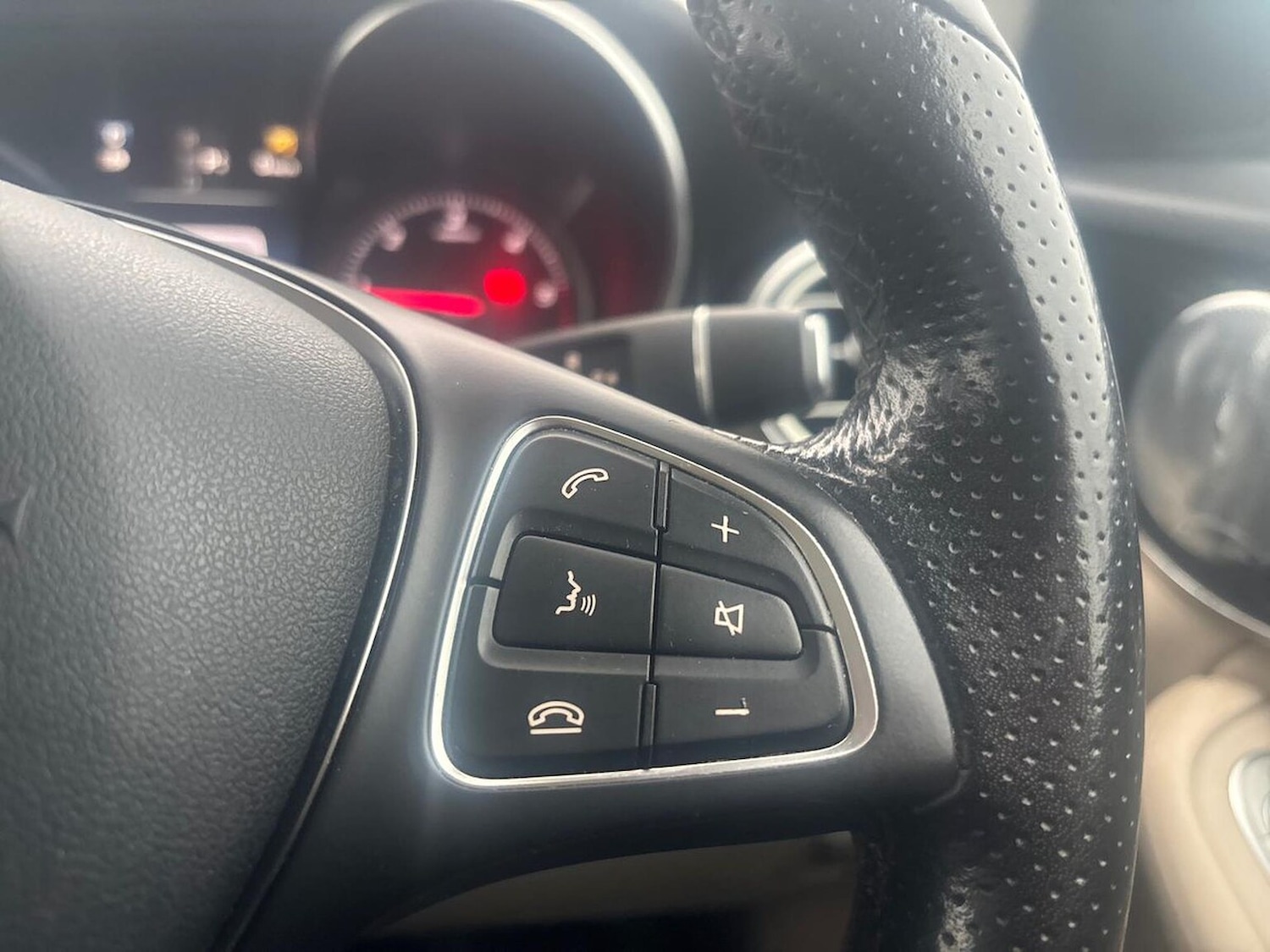 Used Mercedes-Benz GLC 2016 for sale - 76418244: Photo 27