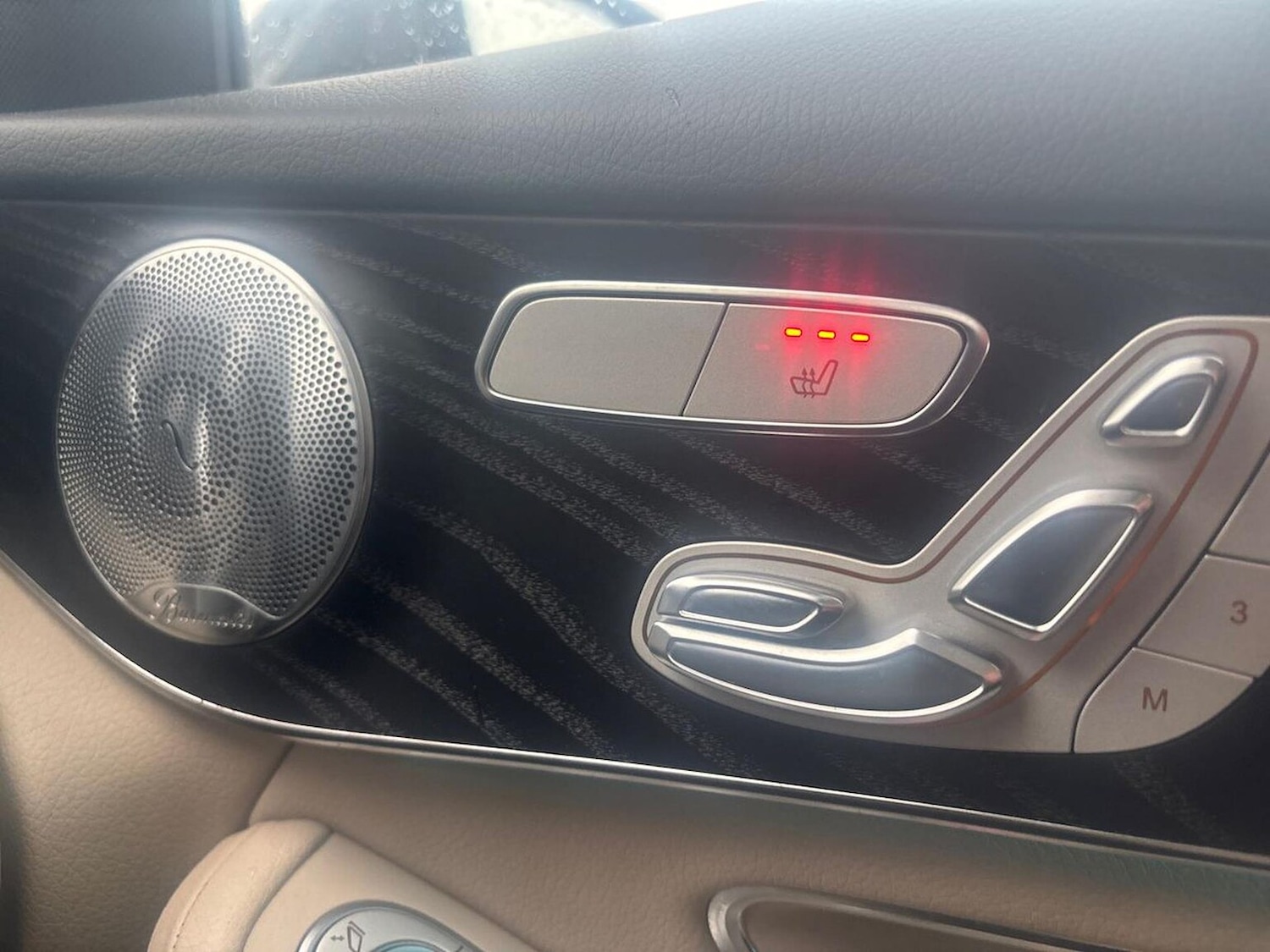 Used Mercedes-Benz GLC 2016 for sale - 76418244: Photo 30