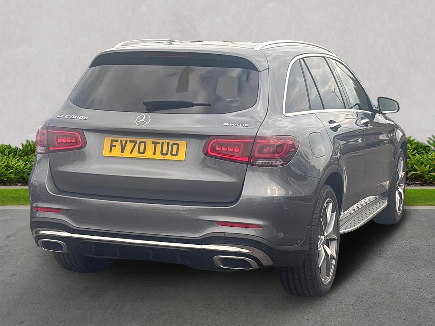 Used Mercedes-Benz GLC 2020 for sale - 76305399: Photo 2