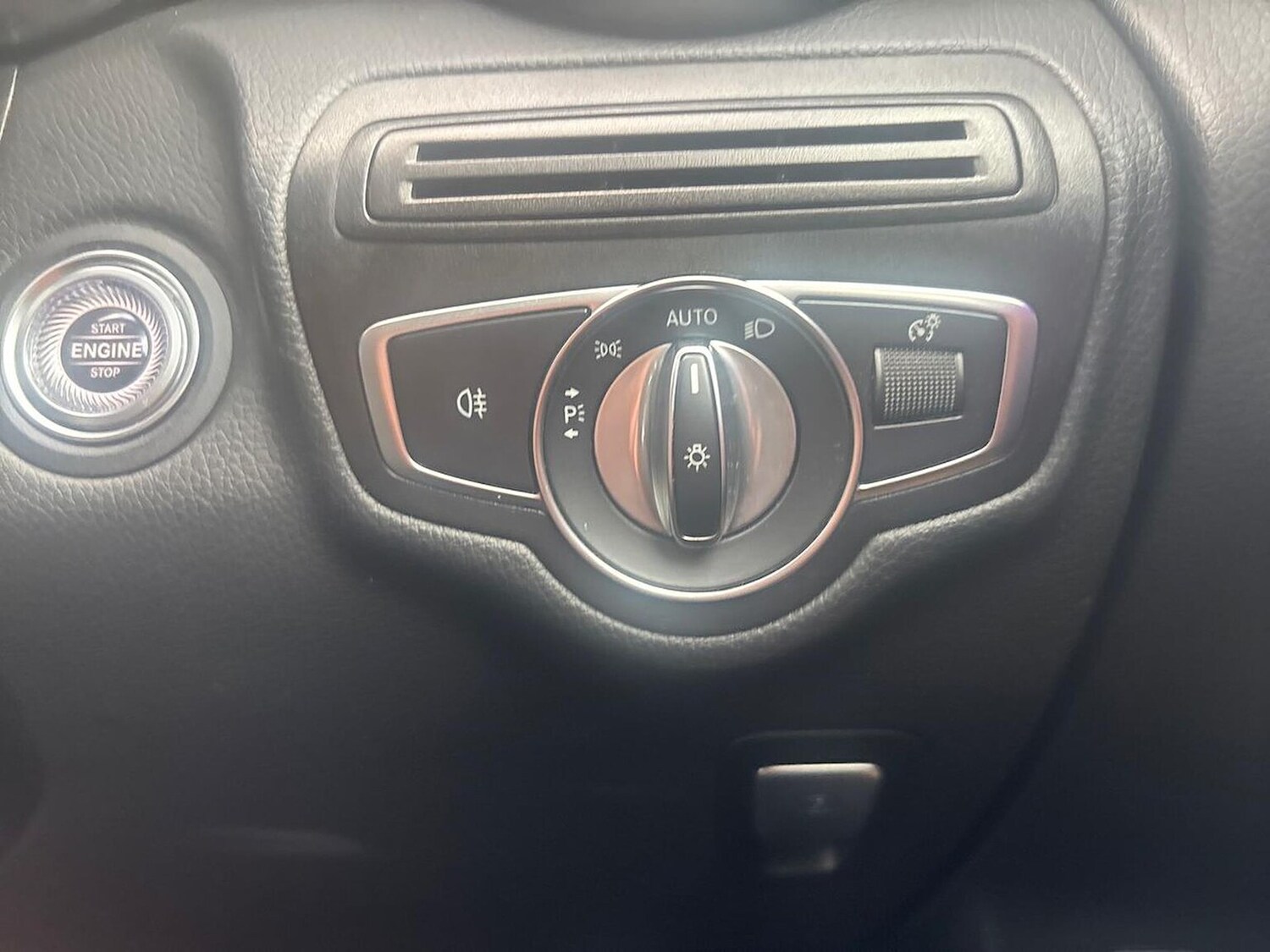 Used Mercedes-Benz GLC 2020 for sale - 76305399: Photo 22