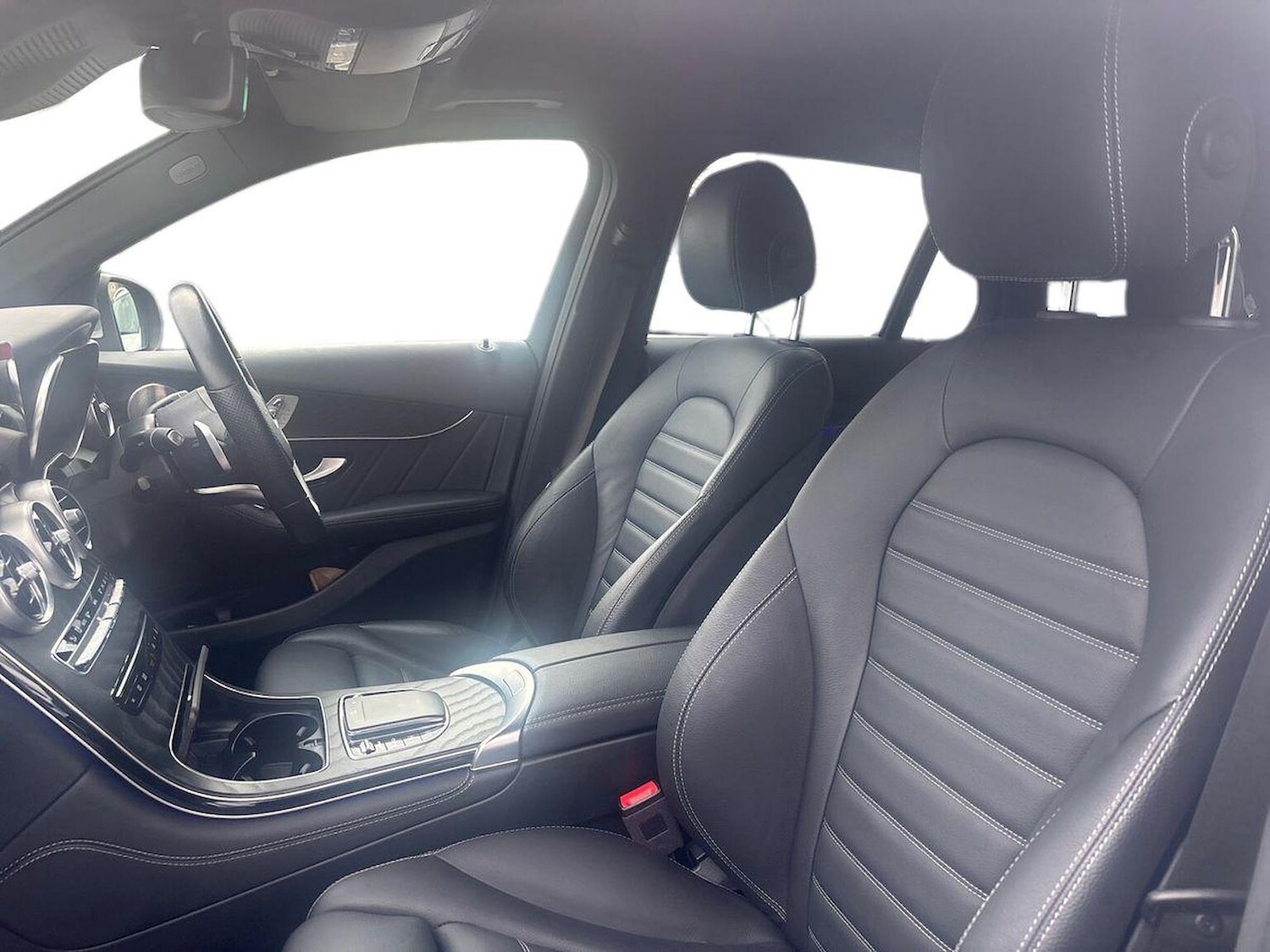 Used Mercedes-Benz GLC 2020 for sale - 76305399: Photo 7