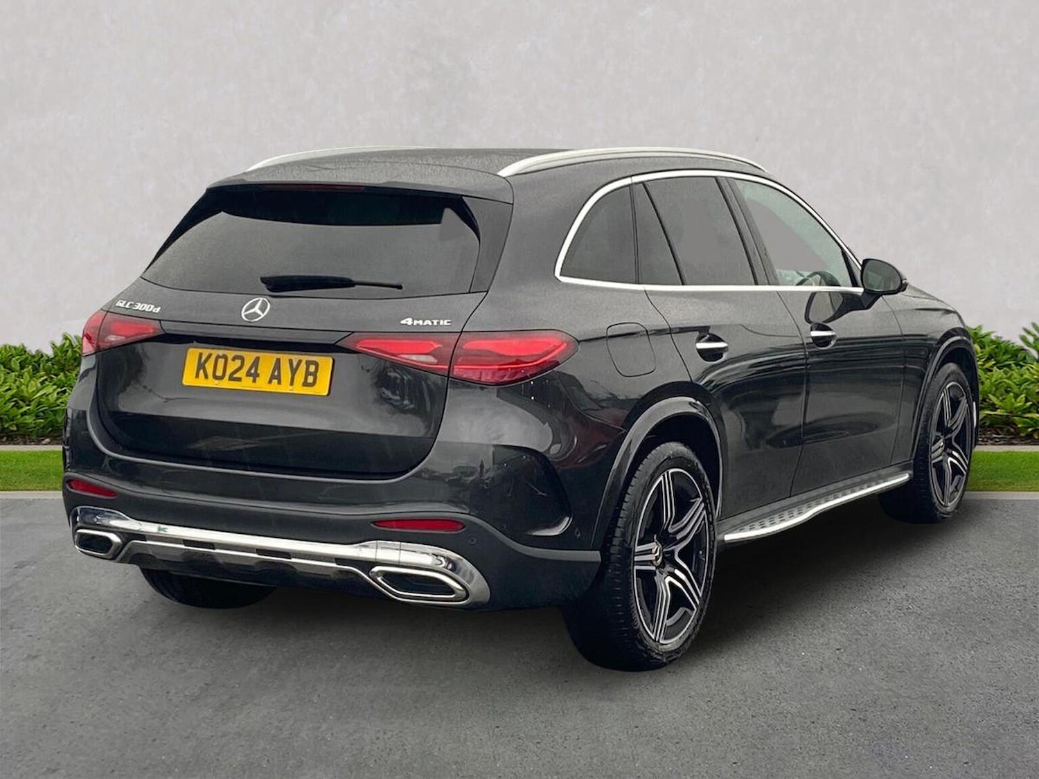 Used Mercedes-Benz GLC 2024 for sale - 76860084: Photo 2