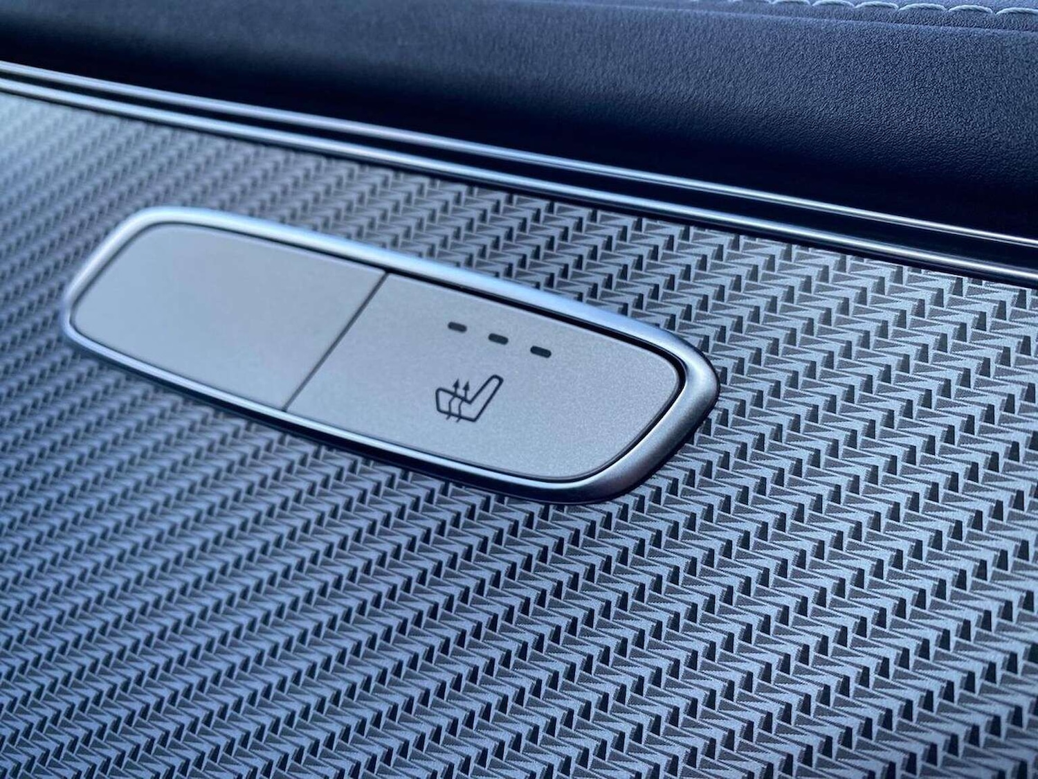 Used Mercedes-Benz EQC 2021 for sale - 77595504: Photo 34