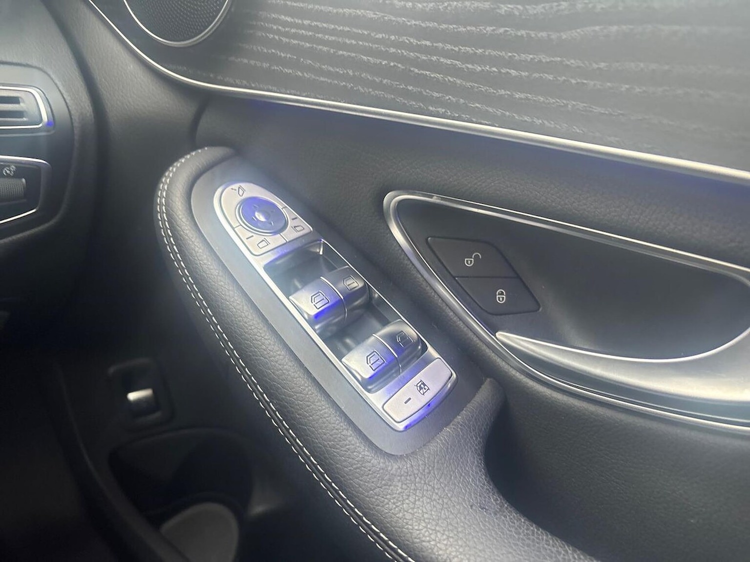 Used Mercedes-Benz C Class 2021 for sale - 76422338: Photo 21