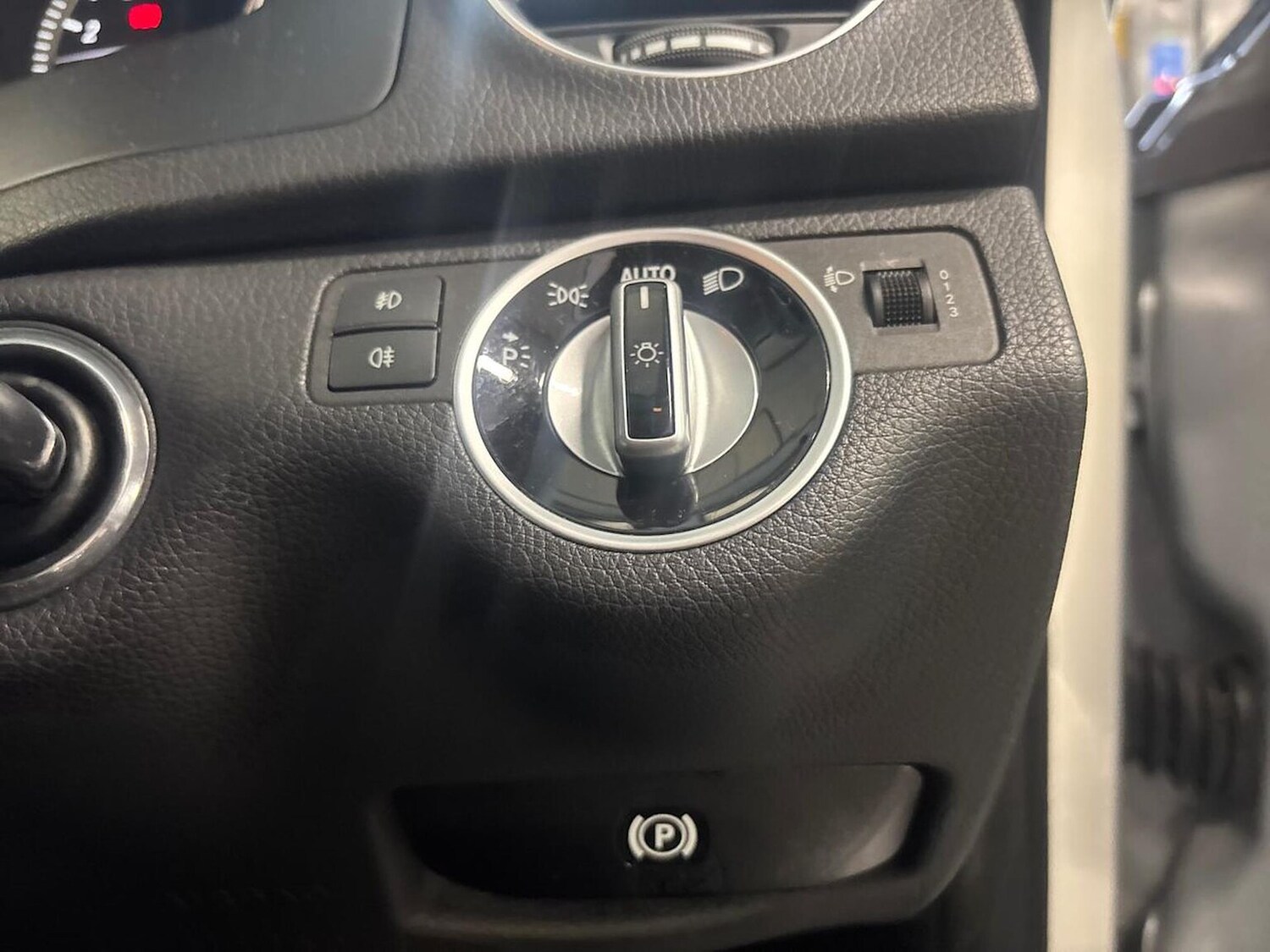 Used Mercedes-Benz C Class 2011 for sale - 76461825: Photo 22