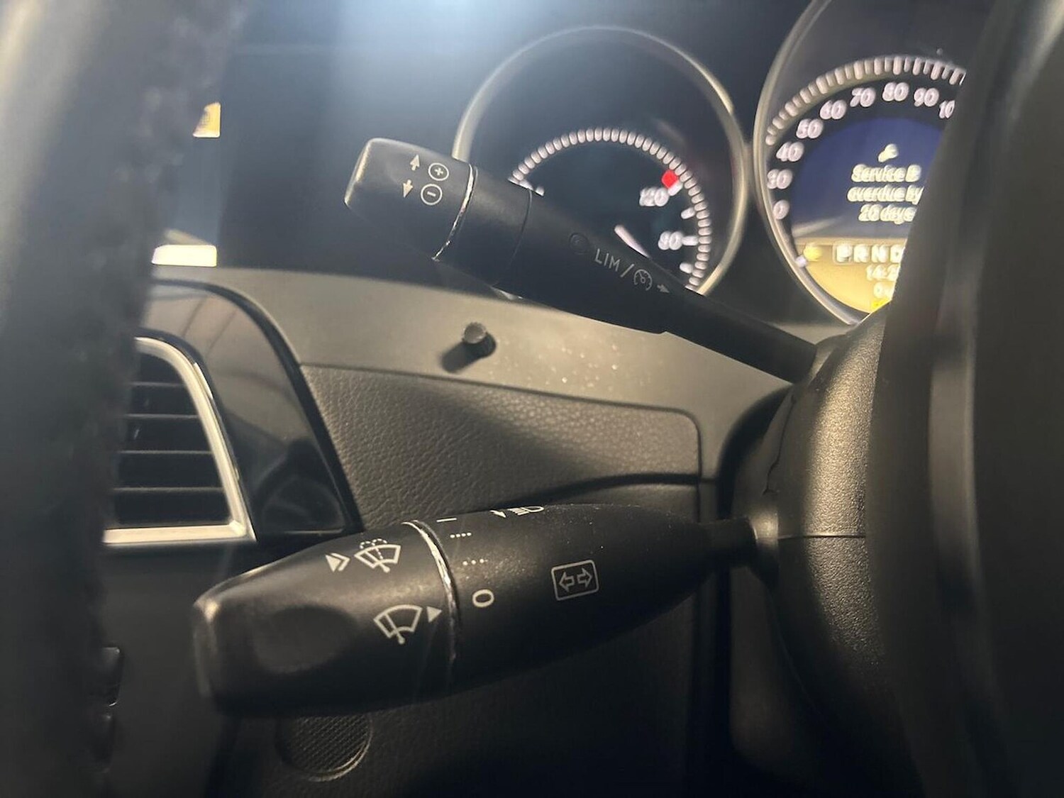 Used Mercedes-Benz C Class 2011 for sale - 76461825: Photo 29