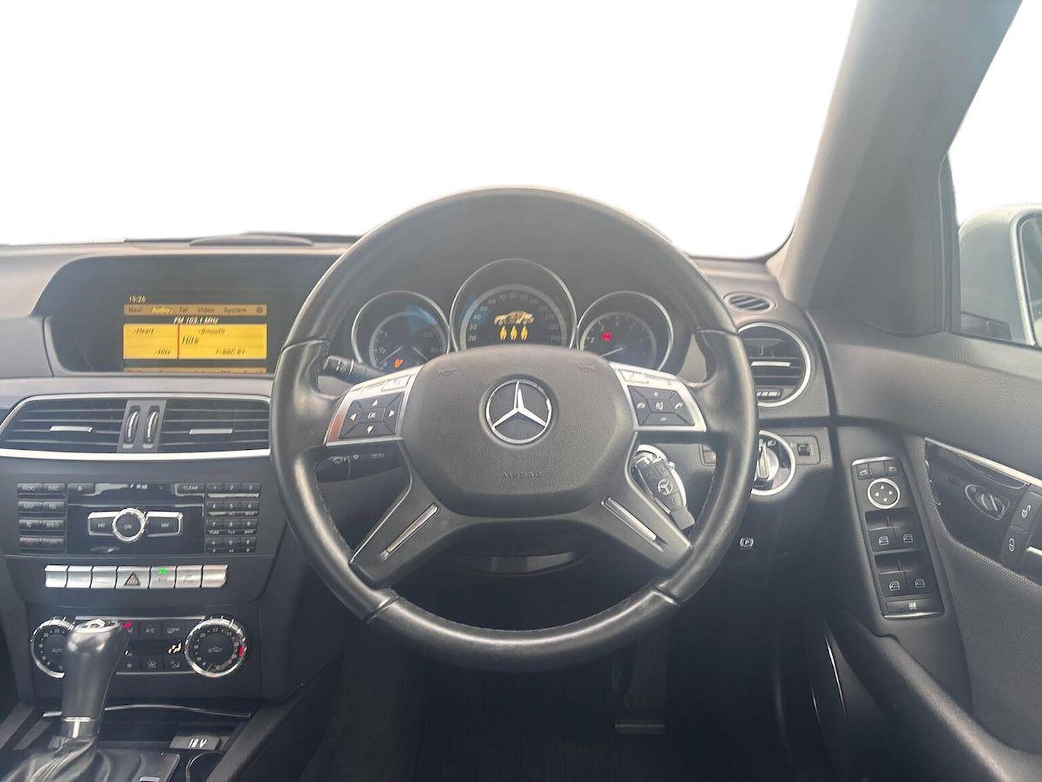 Used Mercedes-Benz C Class 2011 for sale - 76461825: Photo 9