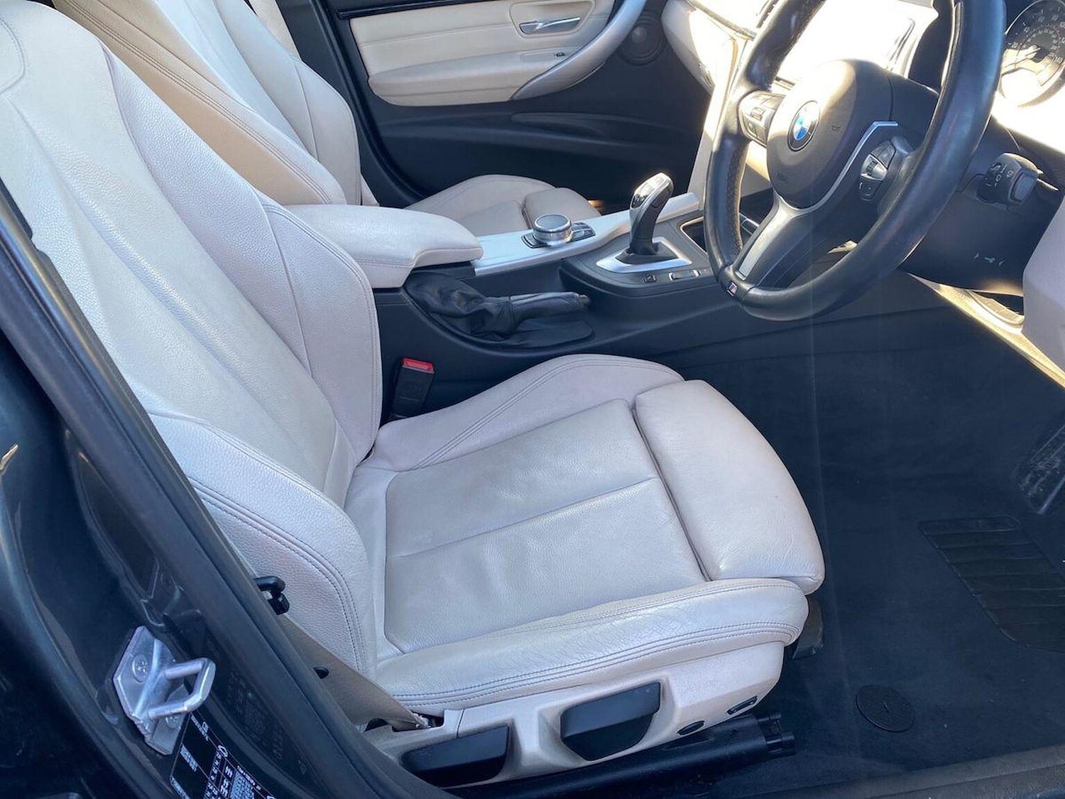 Used BMW 3 Series 2017 for sale - 76637740: Photo 15