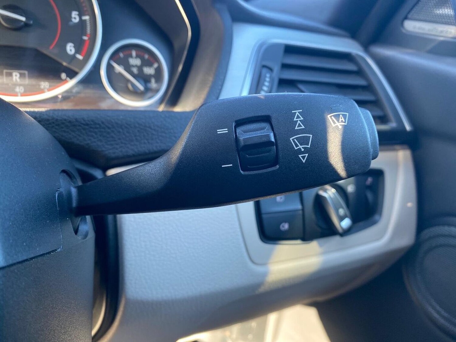 Used BMW 3 Series 2017 for sale - 76637740: Photo 29