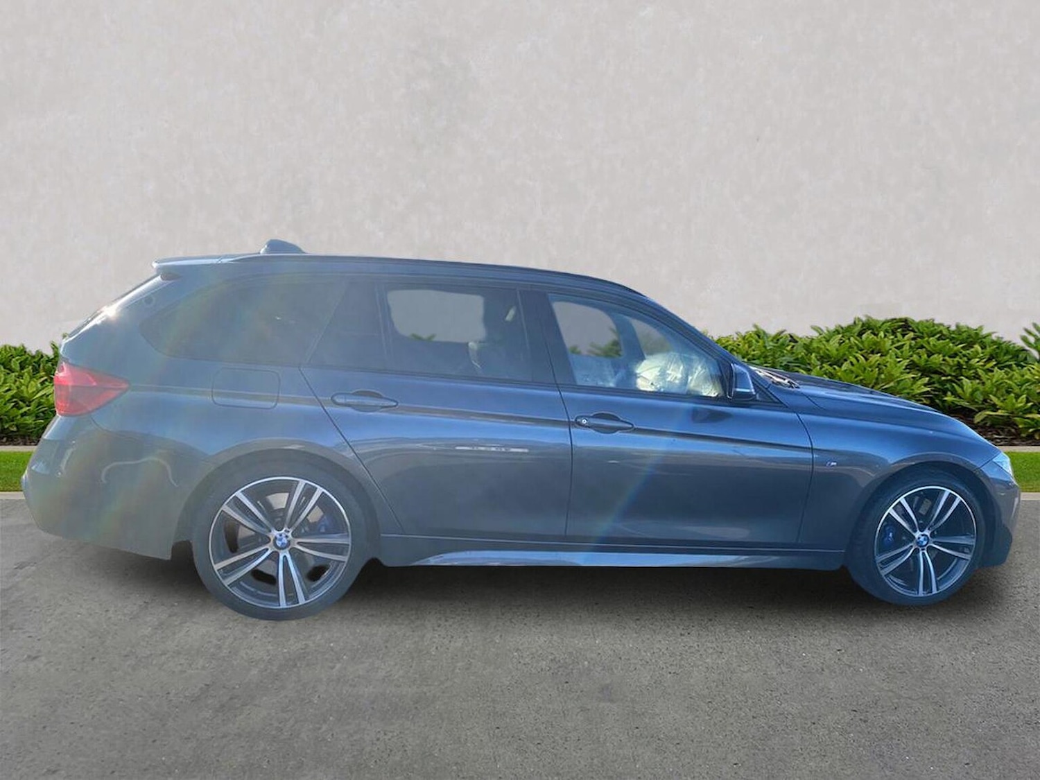 Used BMW 3 Series 2017 for sale - 76637740: Photo 3