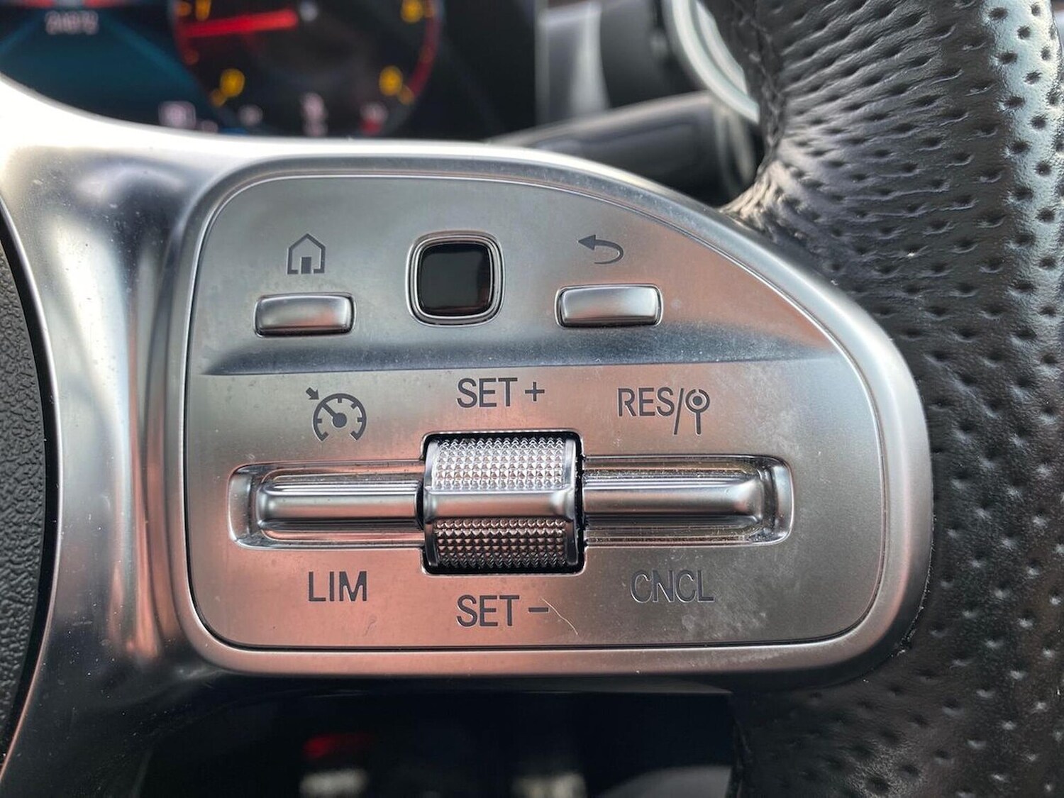 Used Mercedes-Benz CLA 2022 for sale - 76693311: Photo 28