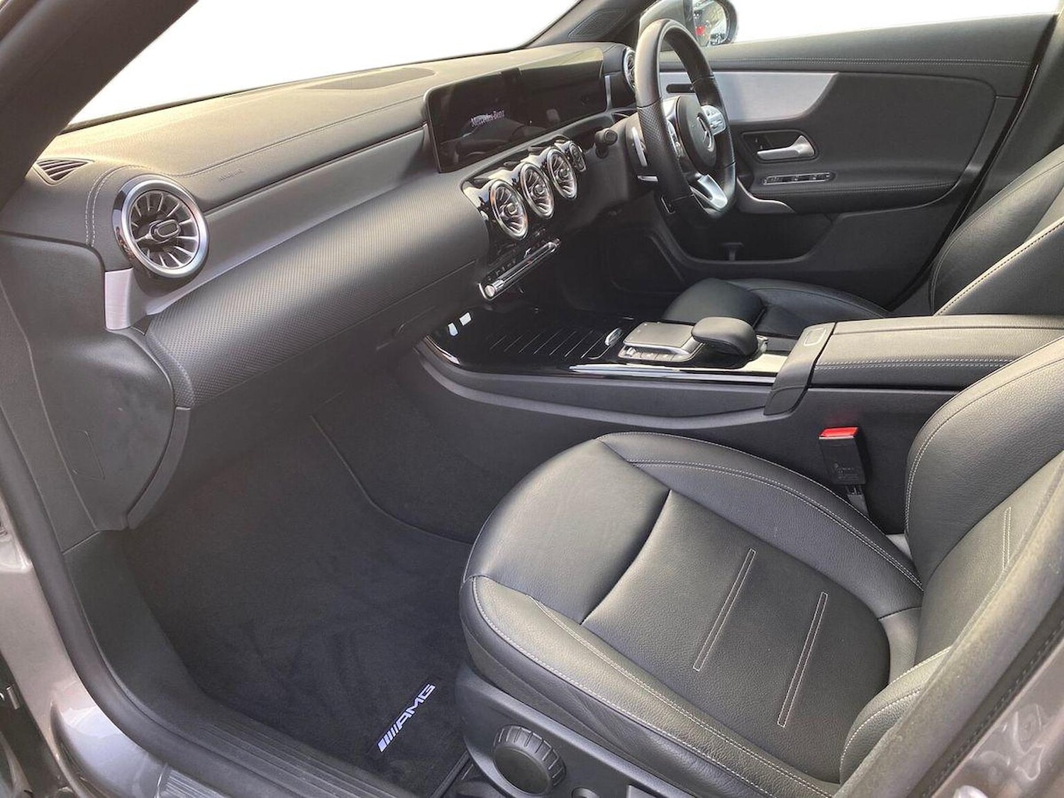 Used Mercedes-Benz CLA 2022 for sale - 76693311: Photo 8