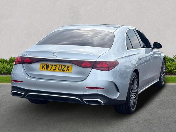 Used Mercedes-Benz E Class 2023 for sale - 76149496: Photo 2
