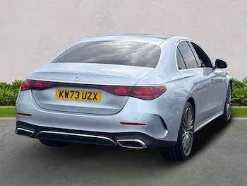 Used Mercedes-Benz E Class 2023 for sale - 76149496: Photo 2