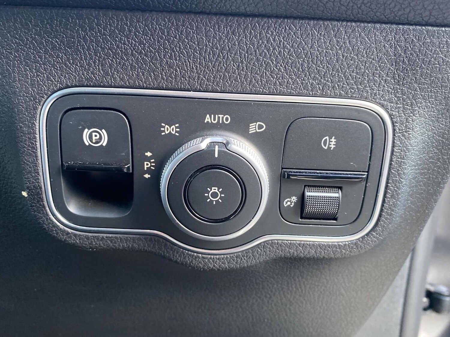 Used Mercedes-Benz GLB 2024 for sale - 76340619: Photo 23