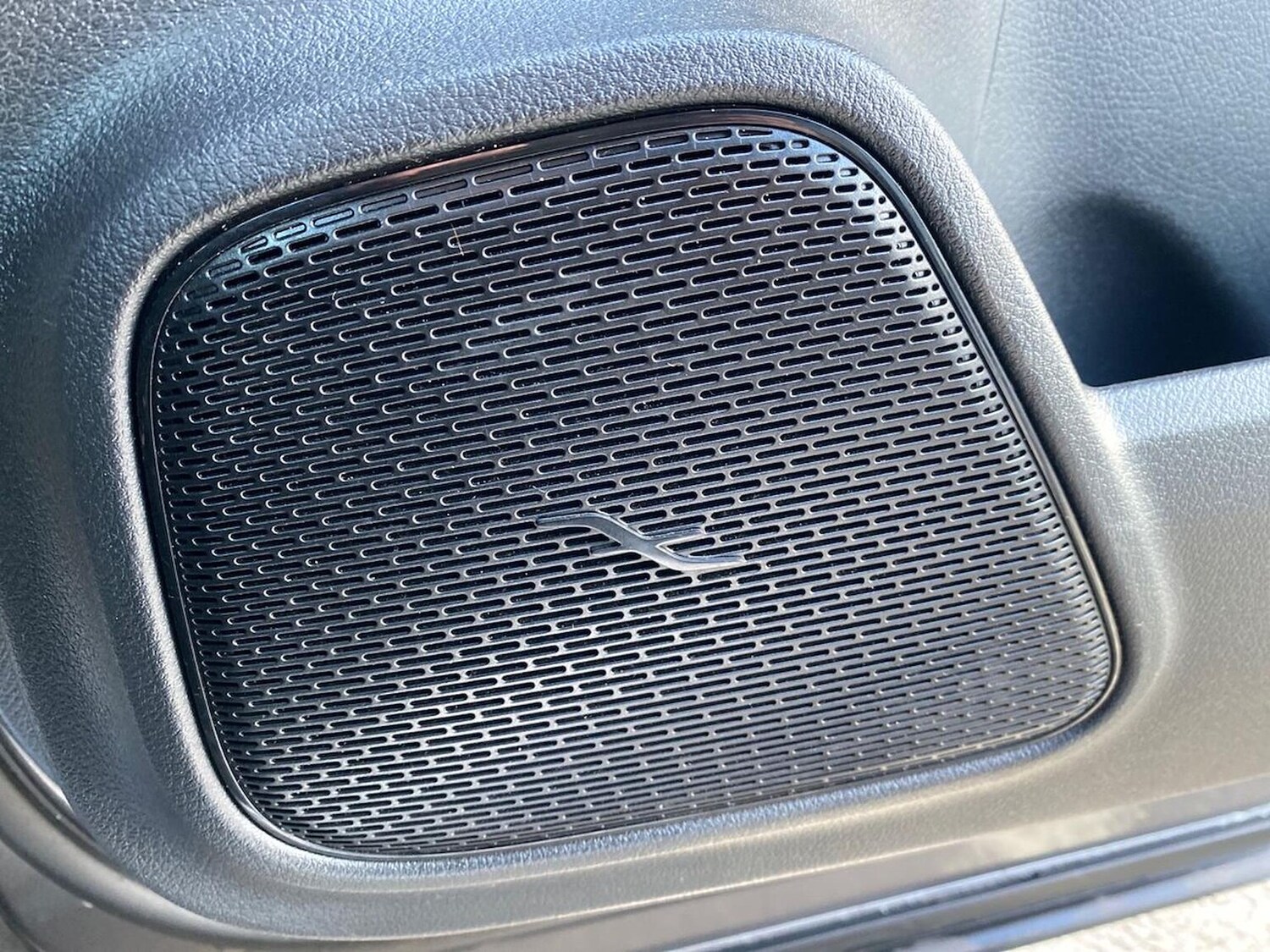 Used Mercedes-Benz GLB 2024 for sale - 76340619: Photo 32