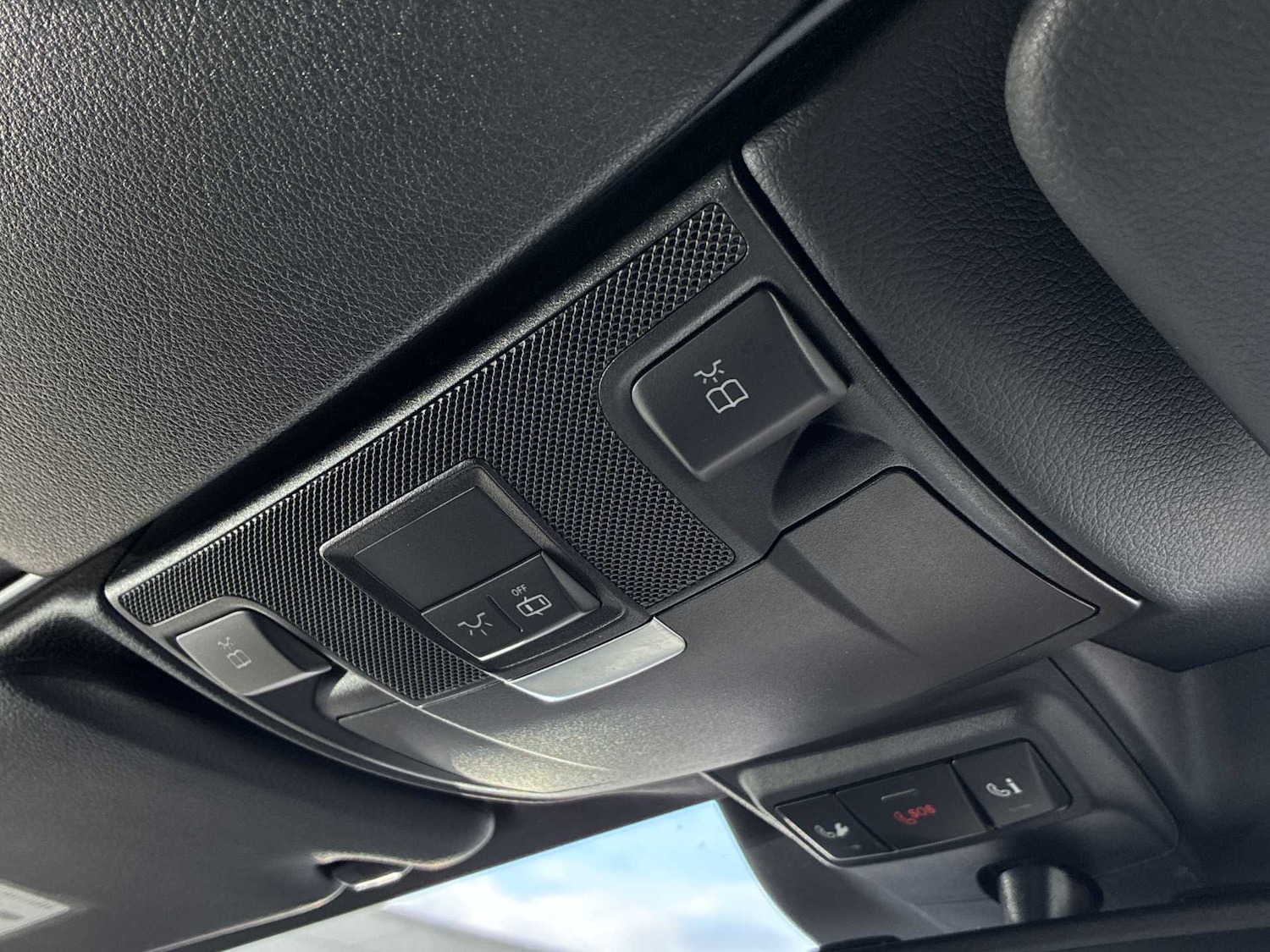 Used Mercedes-Benz C Class 2018 for sale - 78053596: Photo 14