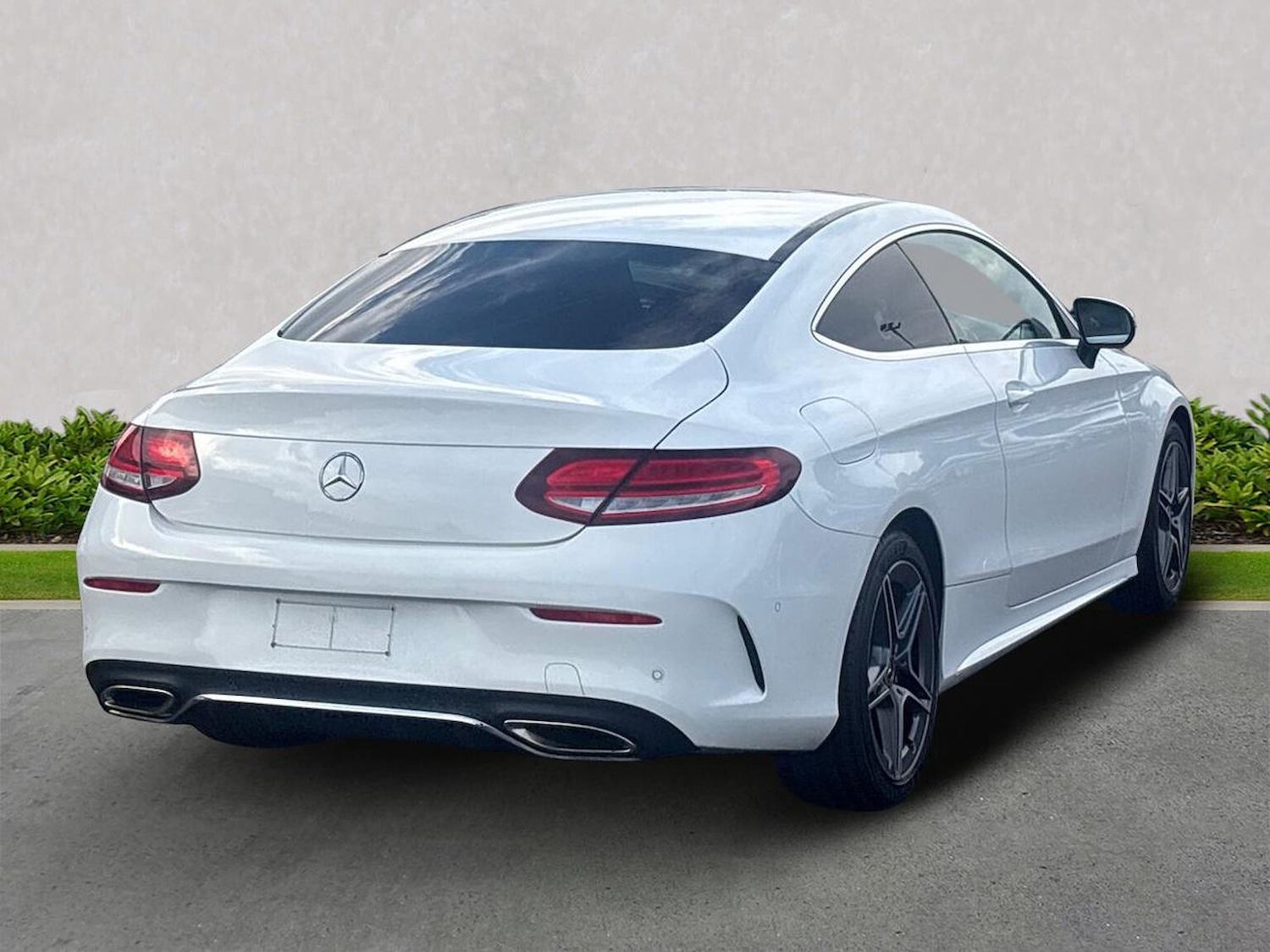 Used Mercedes-Benz C-Class 2019 for sale - 76149444: Photo 2