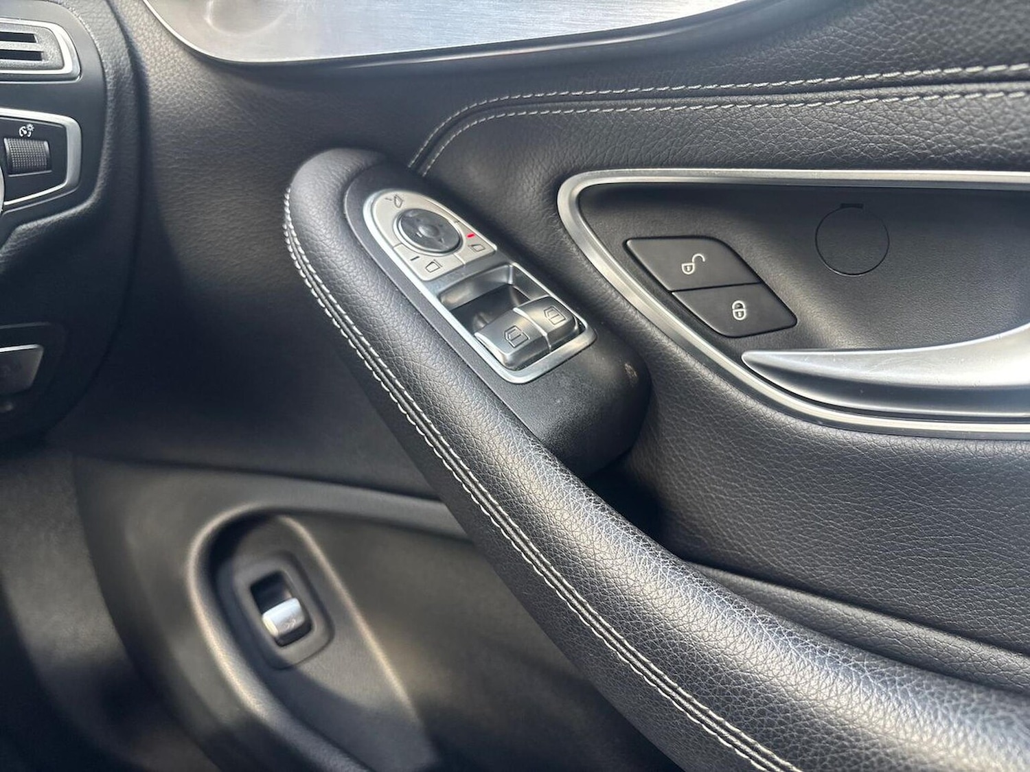 Used Mercedes-Benz C-Class 2019 for sale - 76149444: Photo 21