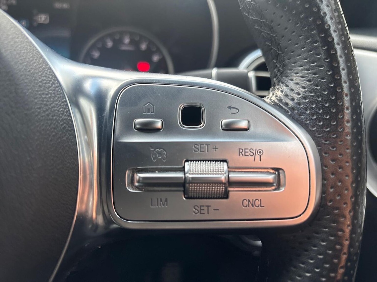 Used Mercedes-Benz C-Class 2019 for sale - 76149444: Photo 27