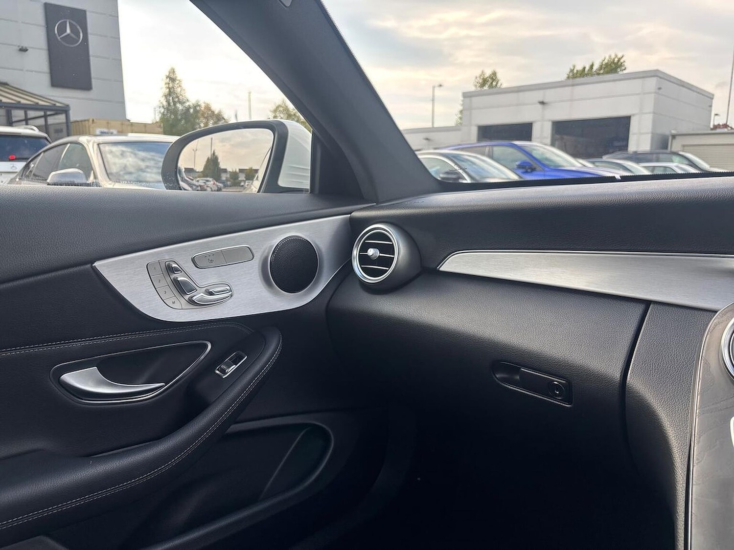 Used Mercedes-Benz C-Class 2019 for sale - 76149444: Photo 31
