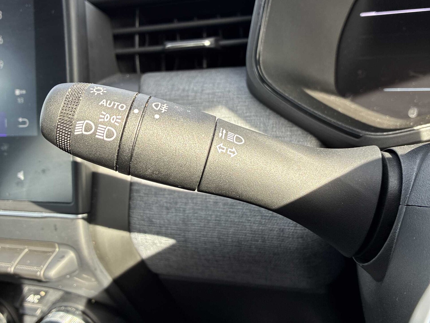 Used Renault Clio 2024 for sale - 78193087: Photo 27