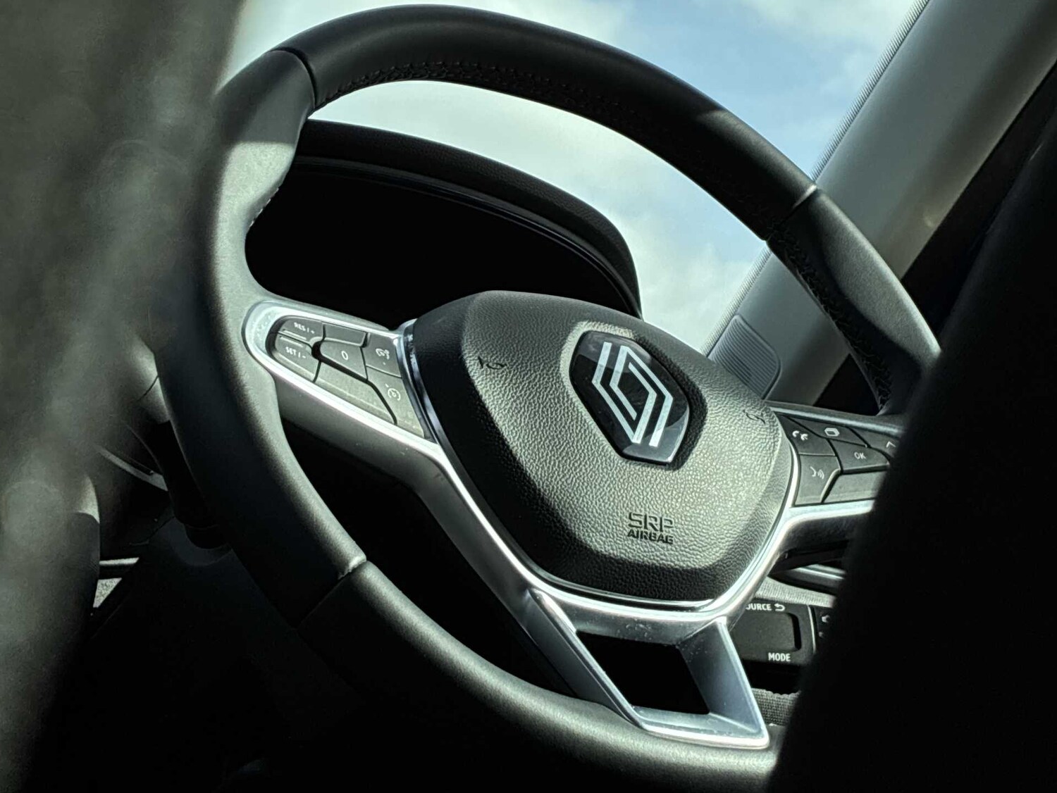 Used Renault Clio 2024 for sale - 78193087: Photo 39