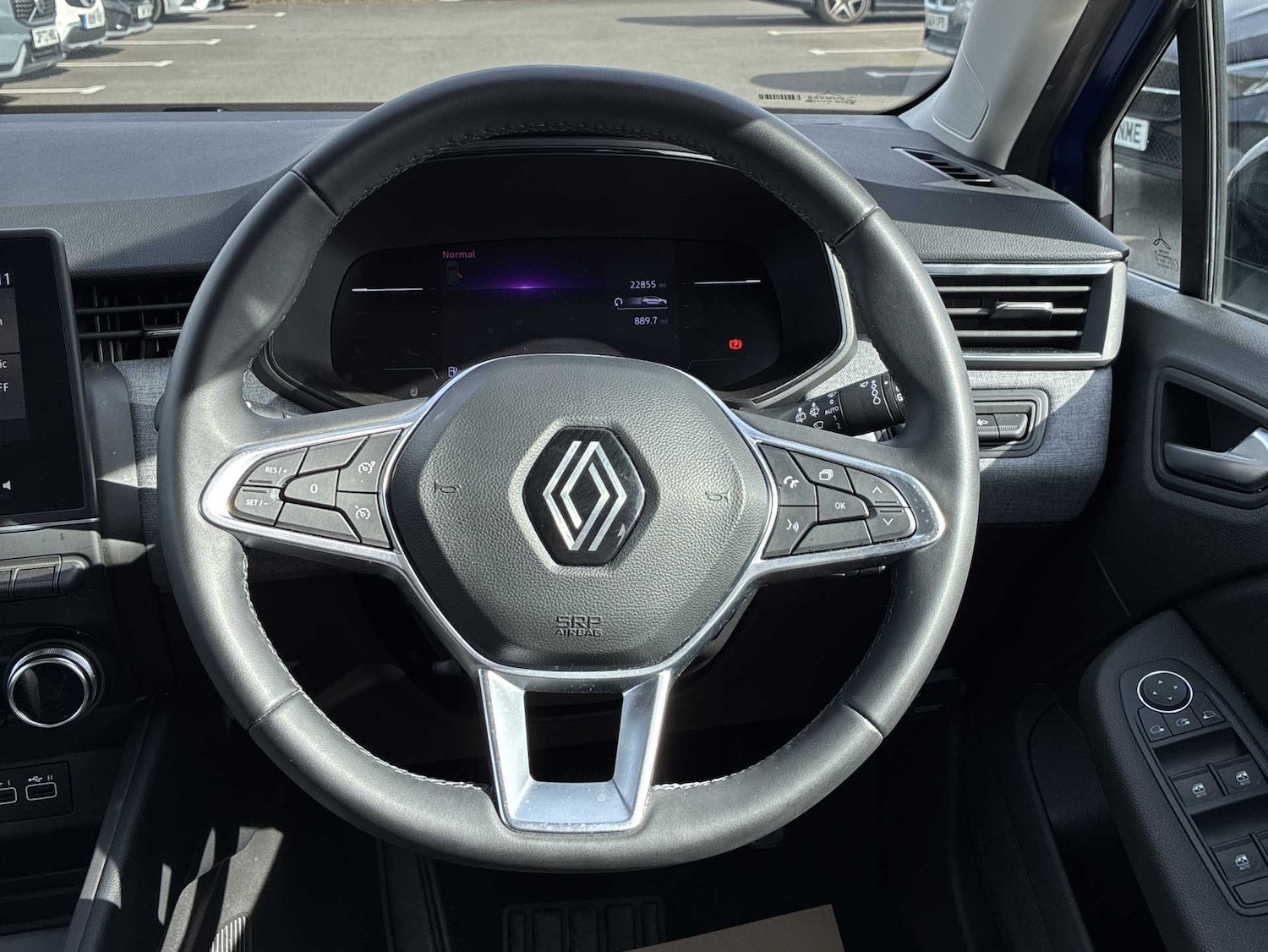 Used Renault Clio 2024 for sale - 78193087: Photo 9