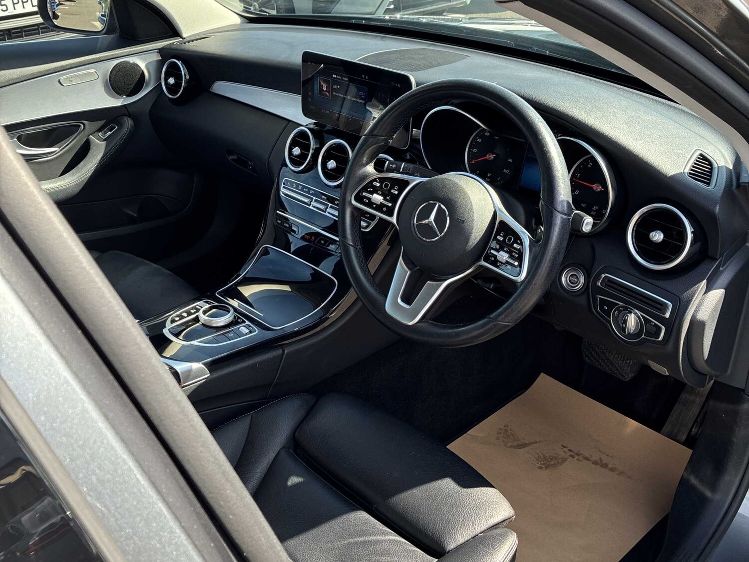 Used Mercedes-Benz C Class 2021 for sale - 78196101: Photo 15