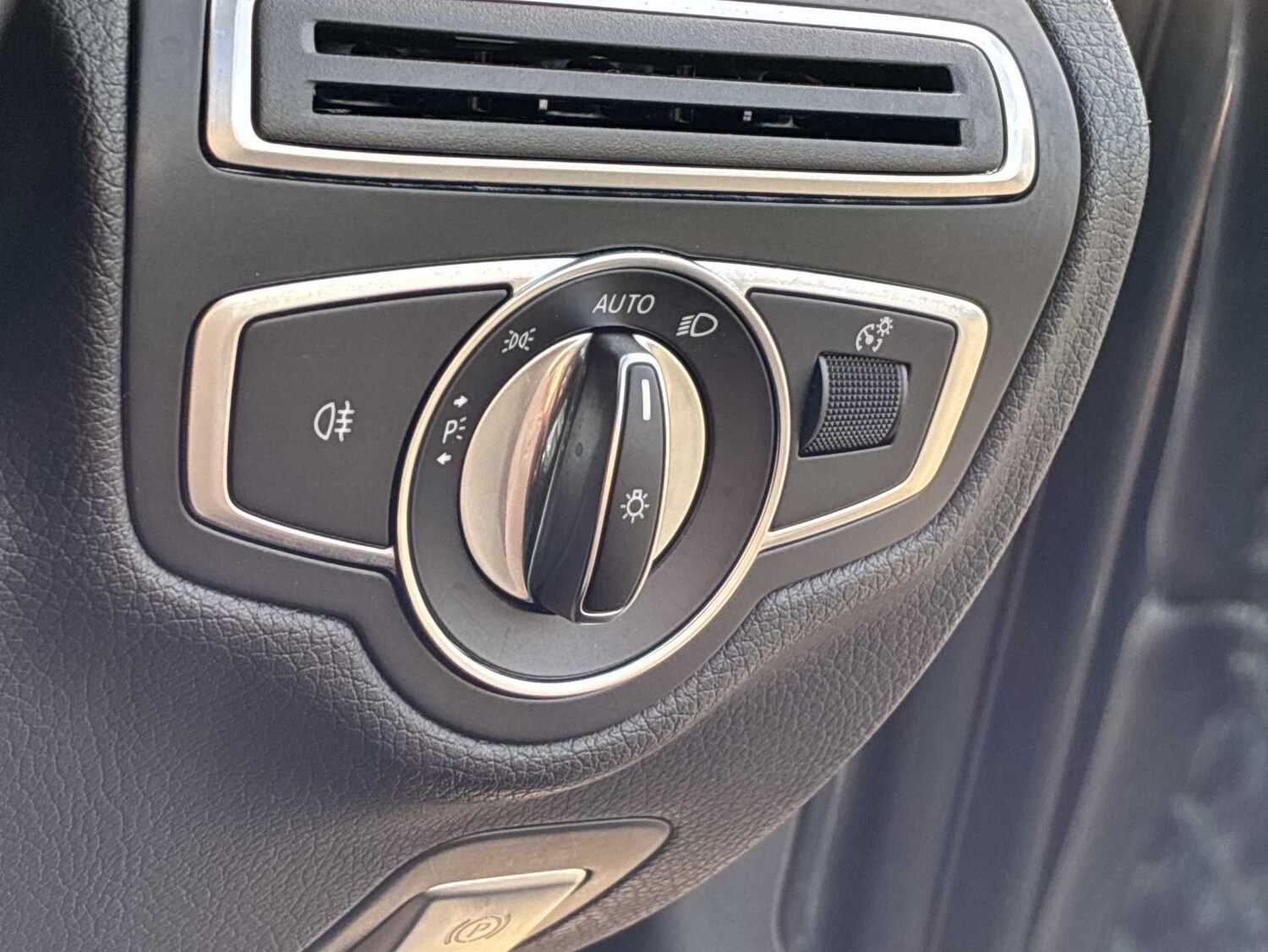 Used Mercedes-Benz C Class 2021 for sale - 78196101: Photo 39