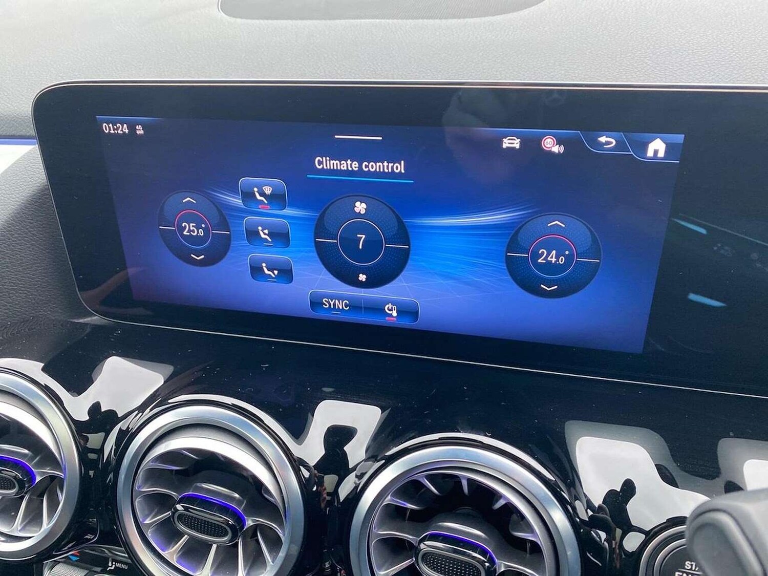 Used Mercedes-Benz GLA 2024 for sale - 77872146: Photo 12