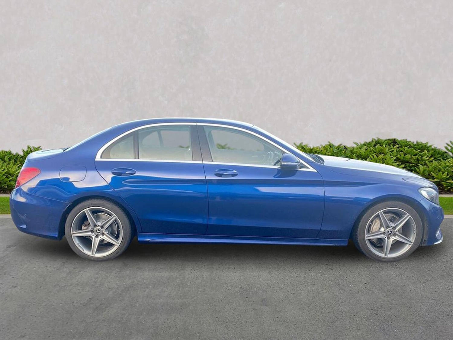 Used Mercedes-Benz C Class 2017 for sale - 76559748: Photo 3