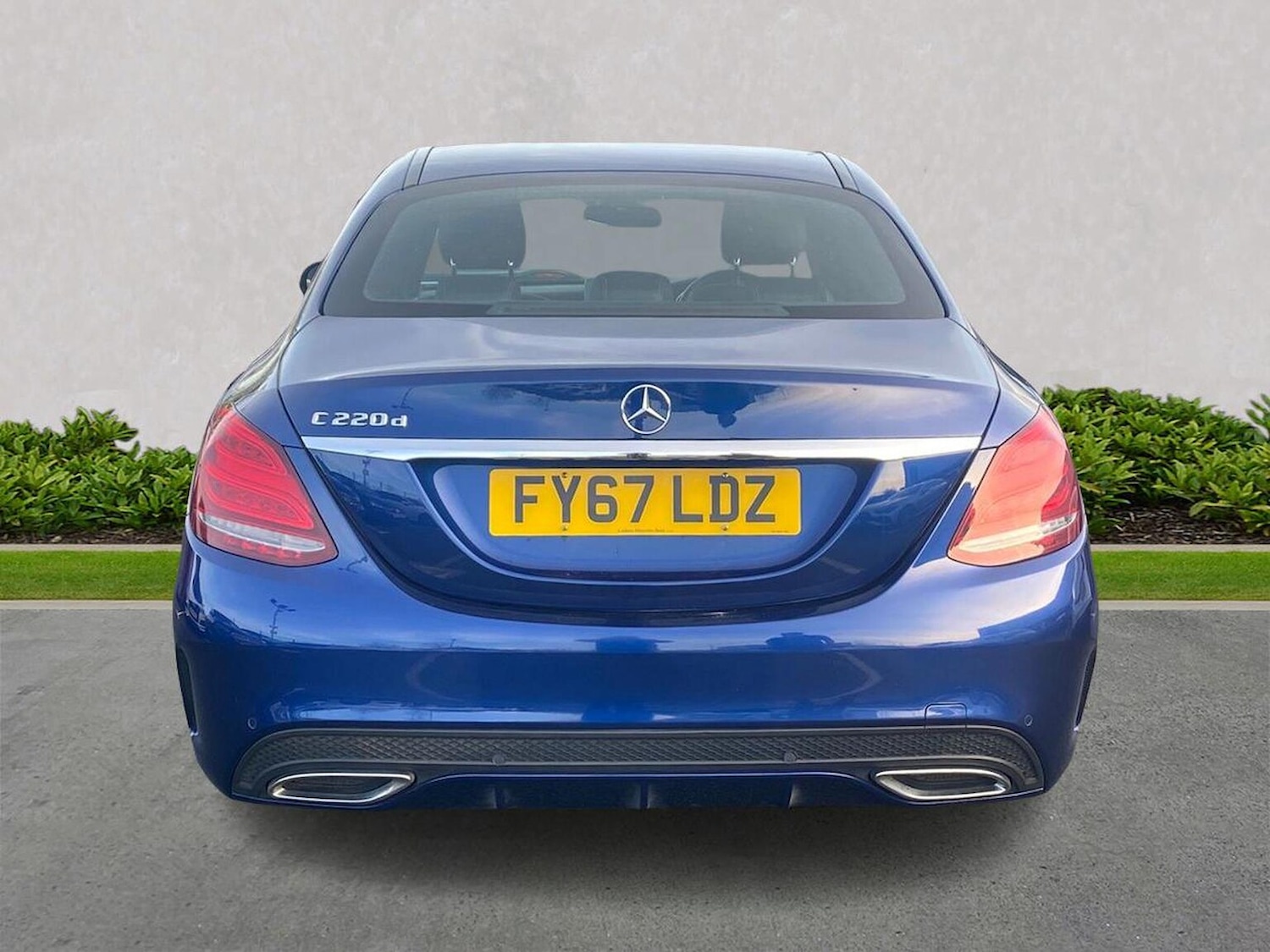 Used Mercedes-Benz C Class 2017 for sale - 76559748: Photo 4