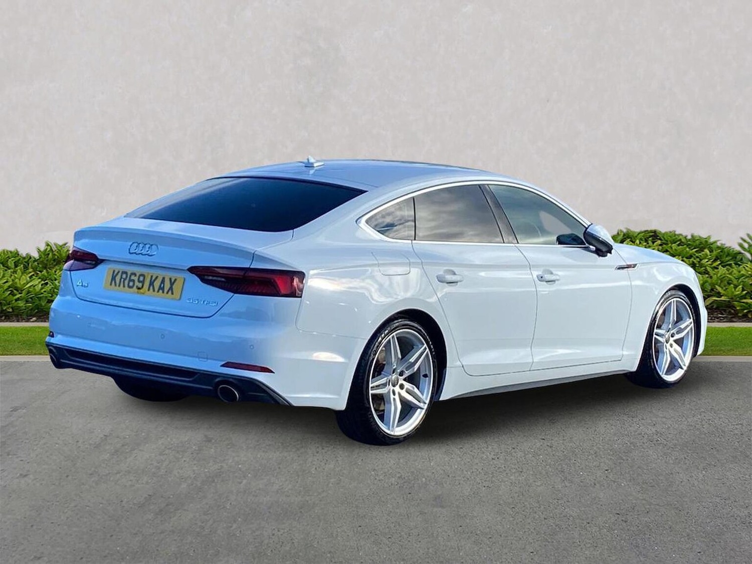 Used Audi A5 2019 for sale - 76577188: Photo 2